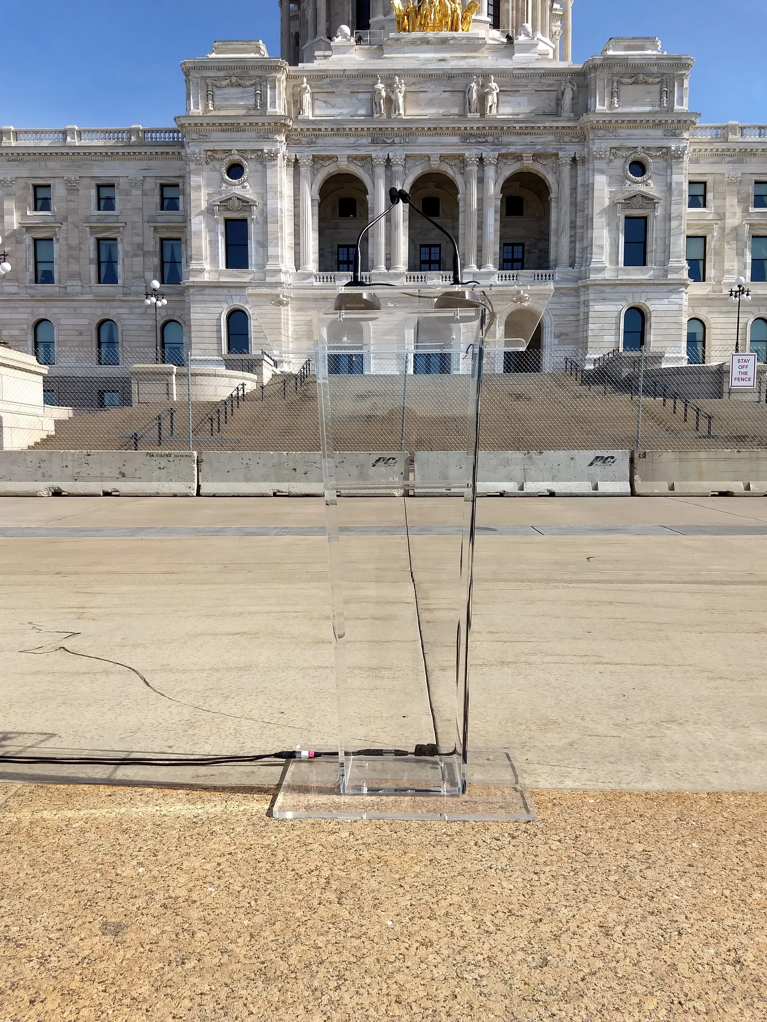 Podium Rental for Event at the Minnesota State Capitol in St Paul