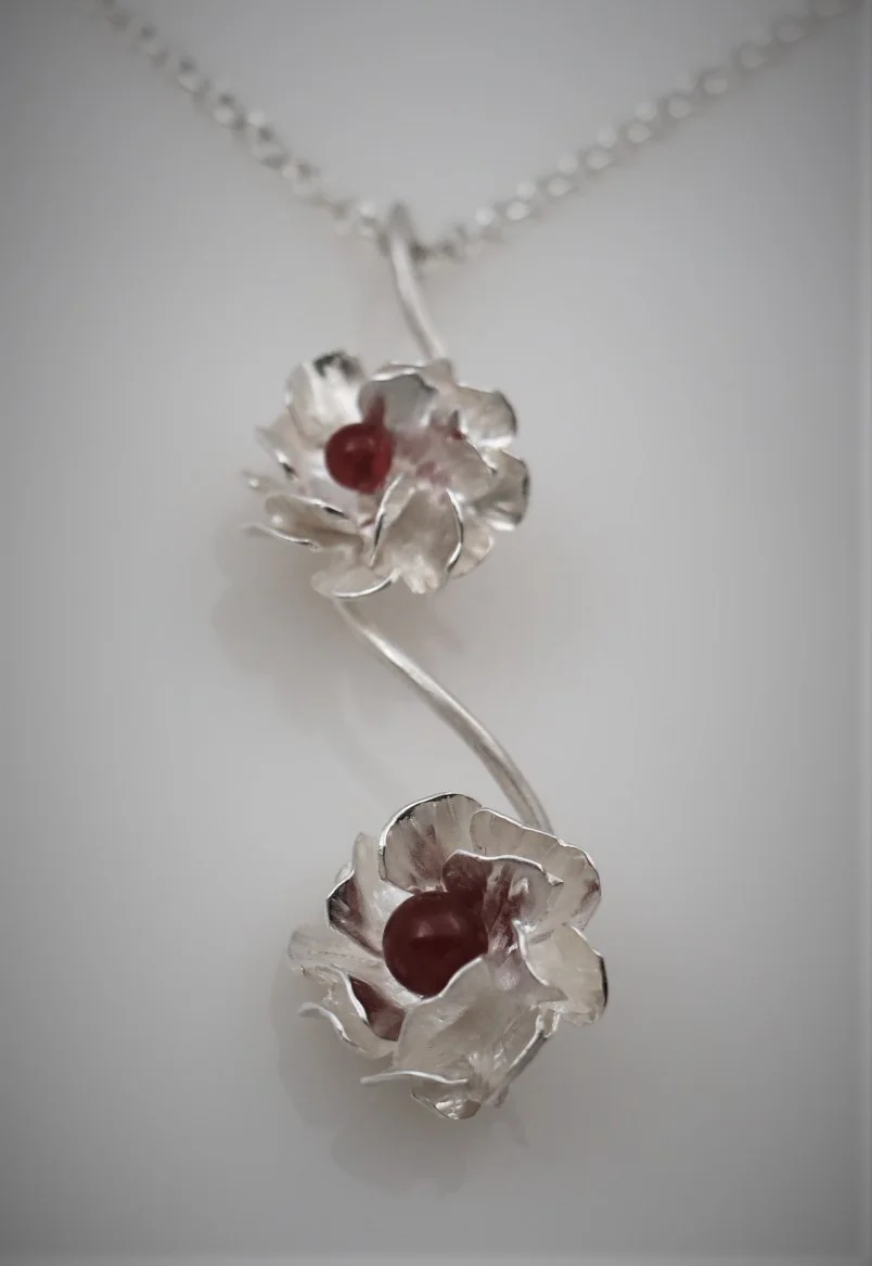 Sterling silver rose necklace 