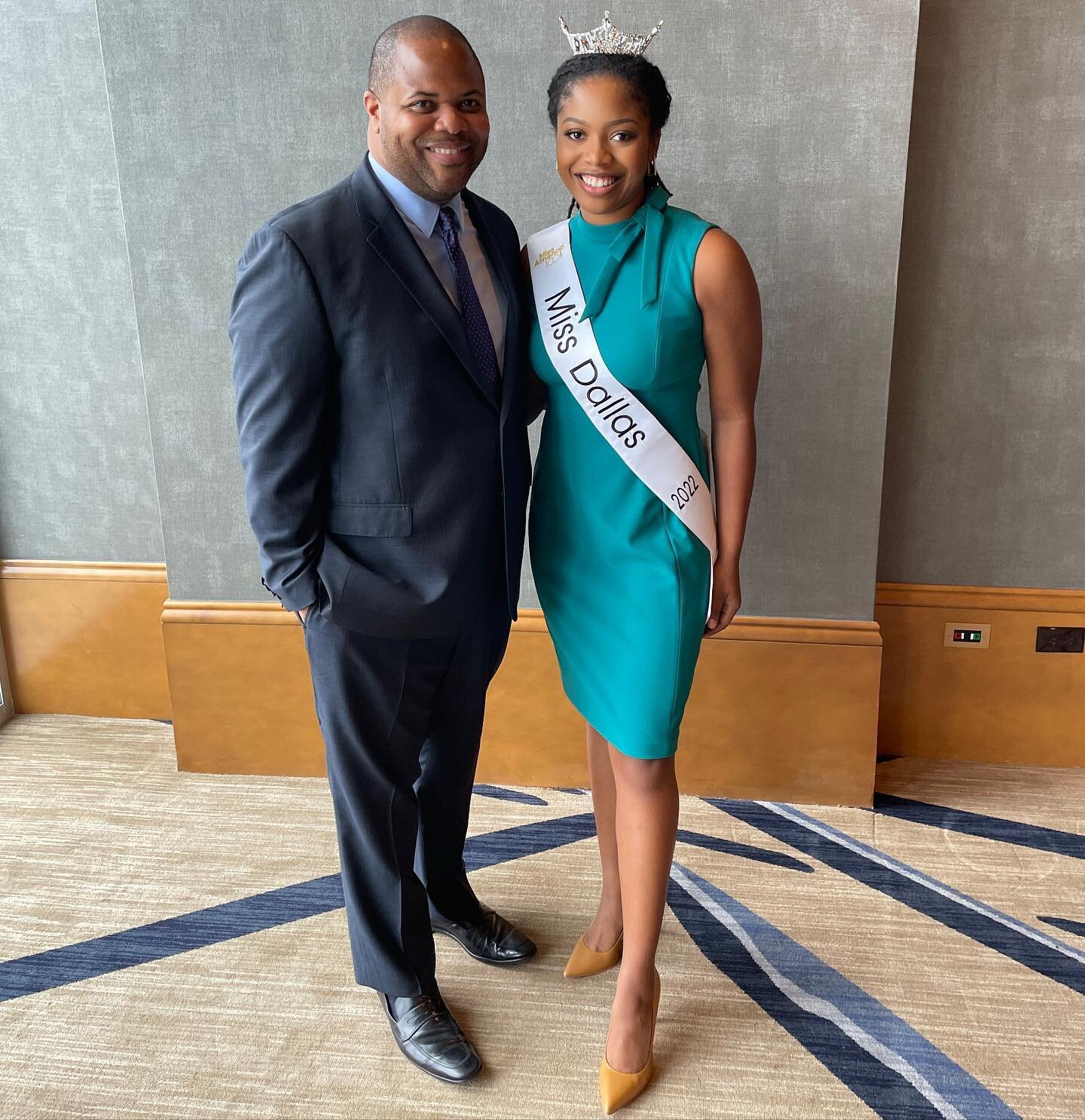 The Austin Street Center held their annual &ldquo;Humble Beginnings&rdquo; Luncheon today where over 1.2 million dollars was raised to benefit the ASC in their efforts to aid homeless individuals. 

After being introduced to Mayor Eric Johnson at the