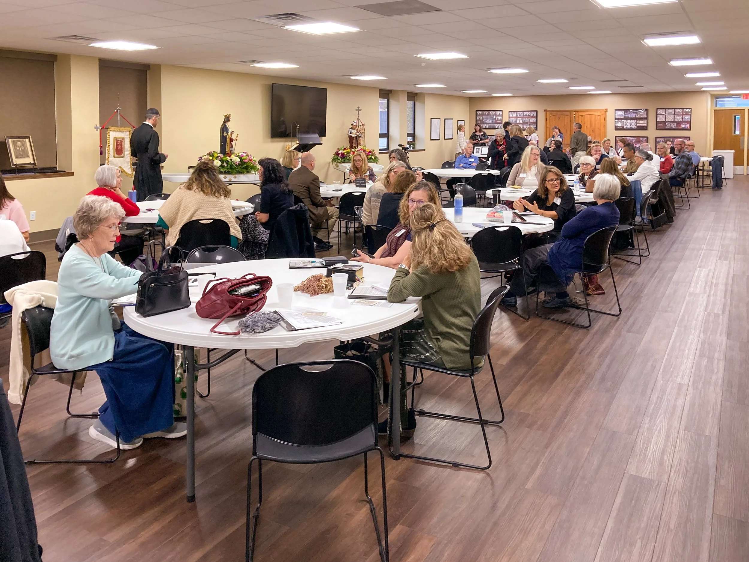 2022 Holy Face Conference-7.JPG