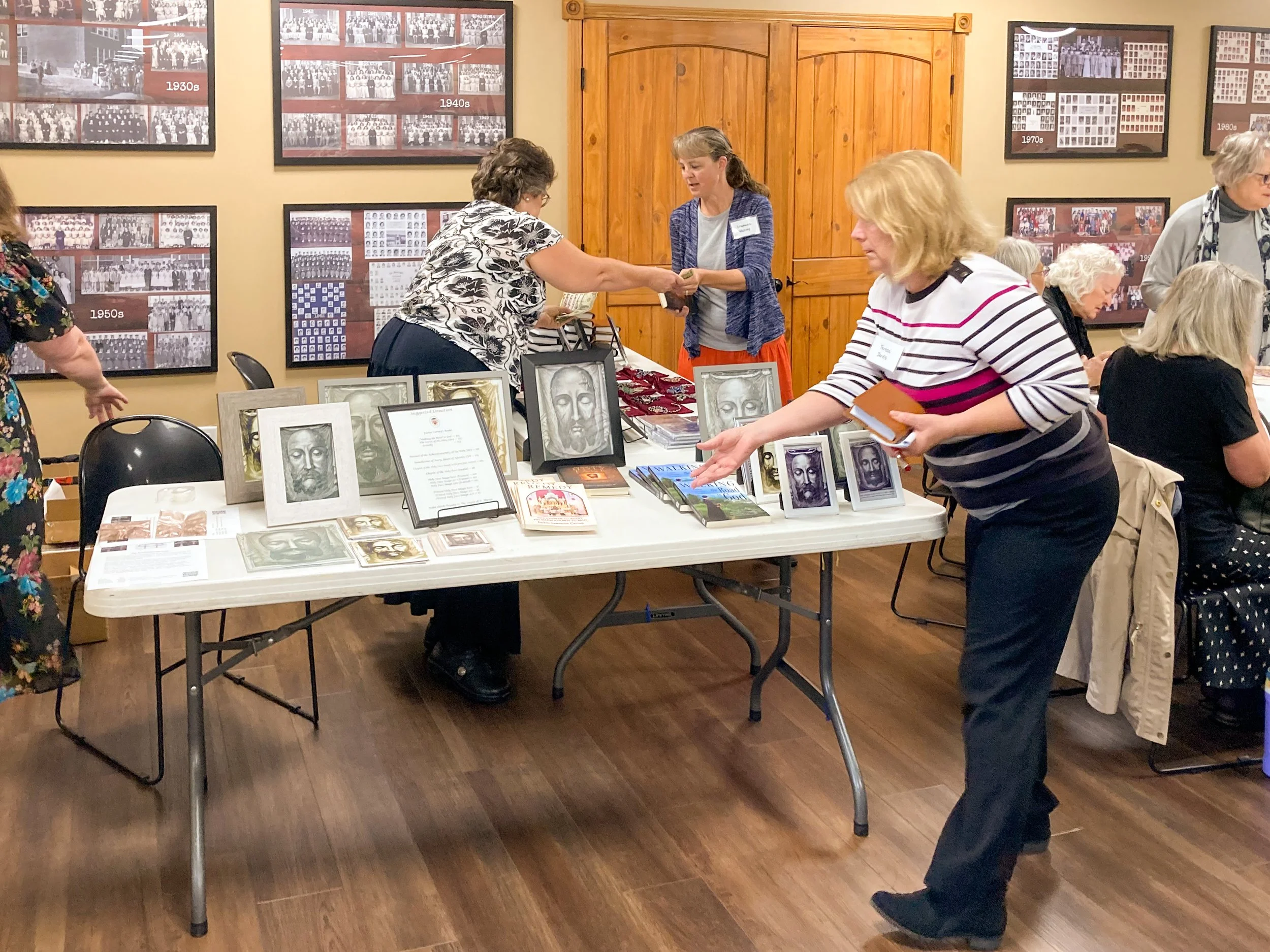 2022 Holy Face Conference-12.JPG