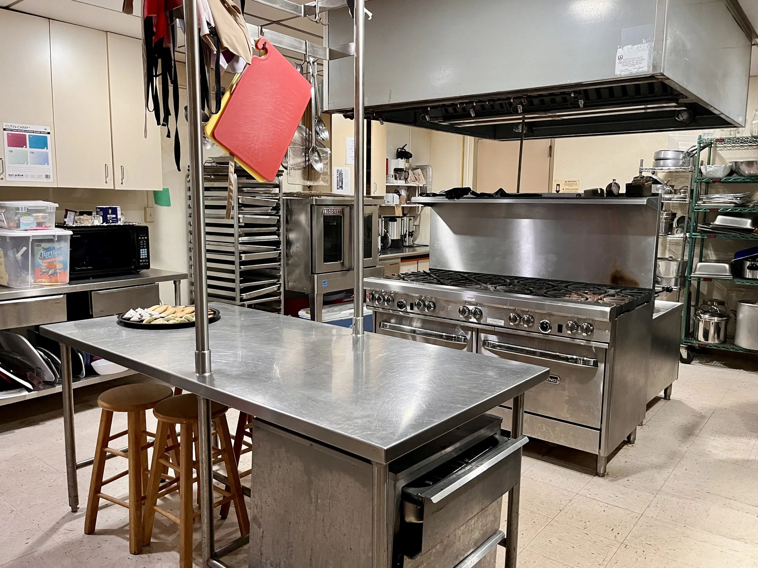 Kitchen_2.jpg