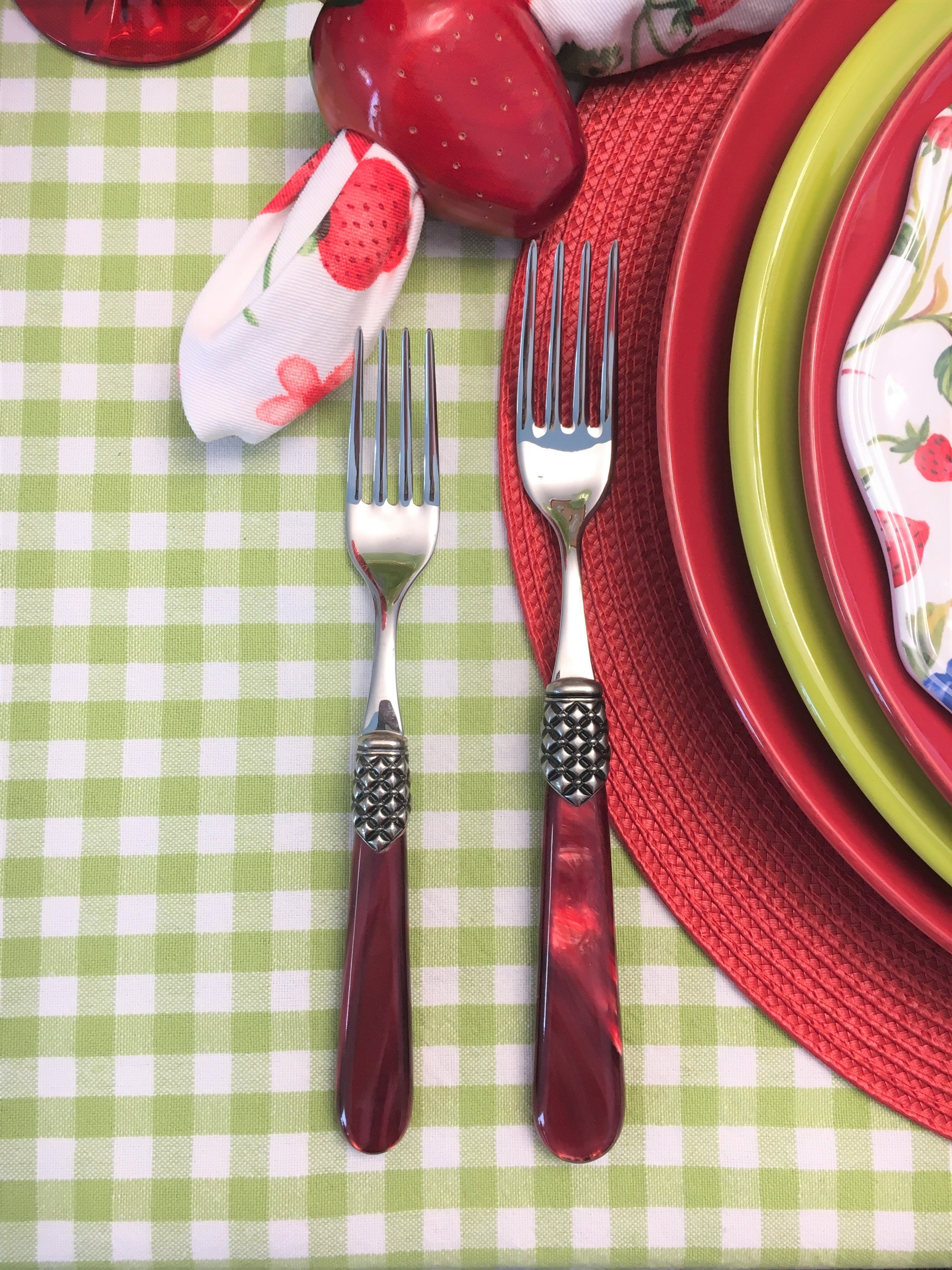 Green Gingham and Strawberries, a Tablescape for Summertime — Whispers of  the Heart