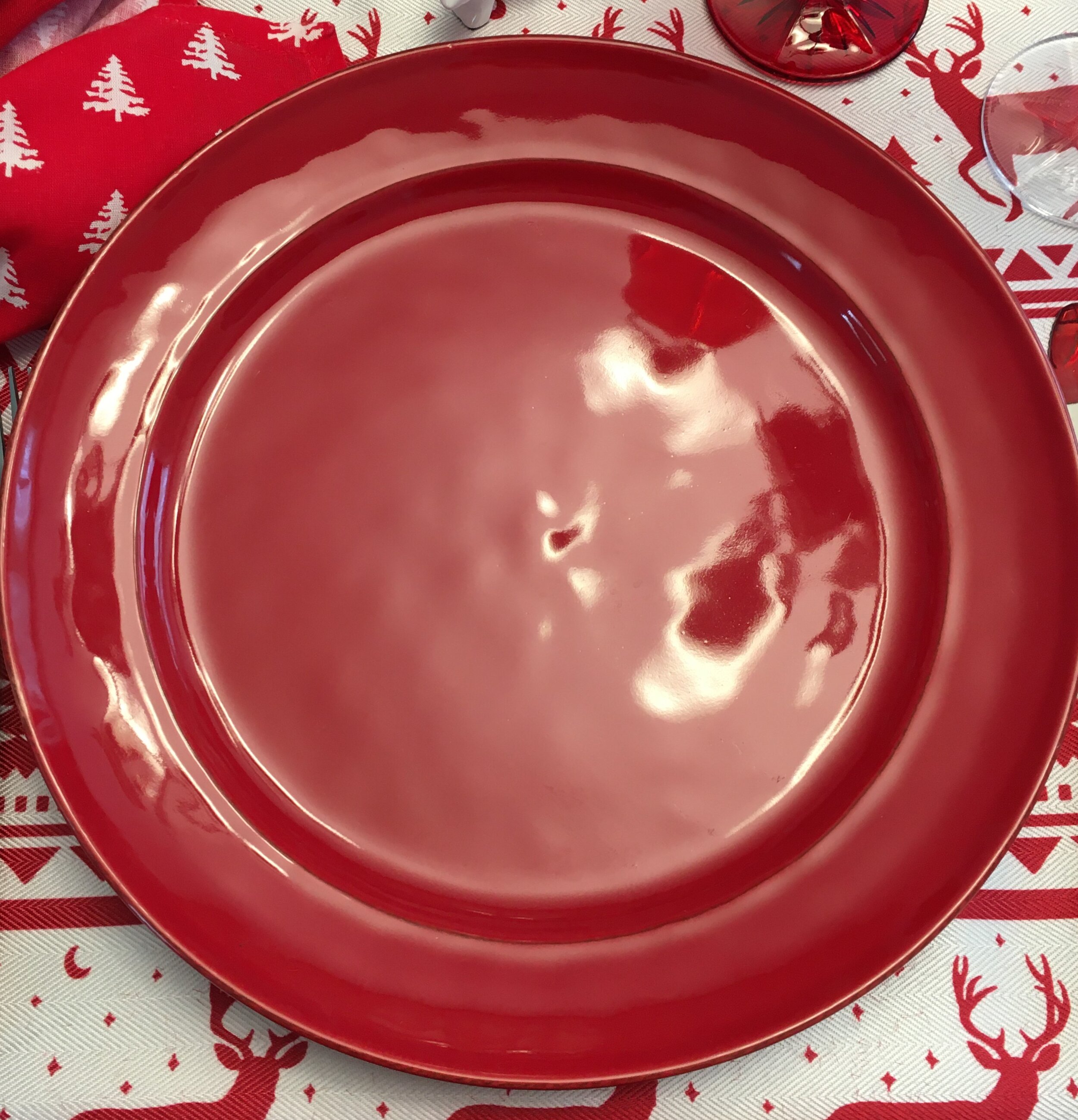 A Red and White Christmastime Tablescape — Whispers of the Heart