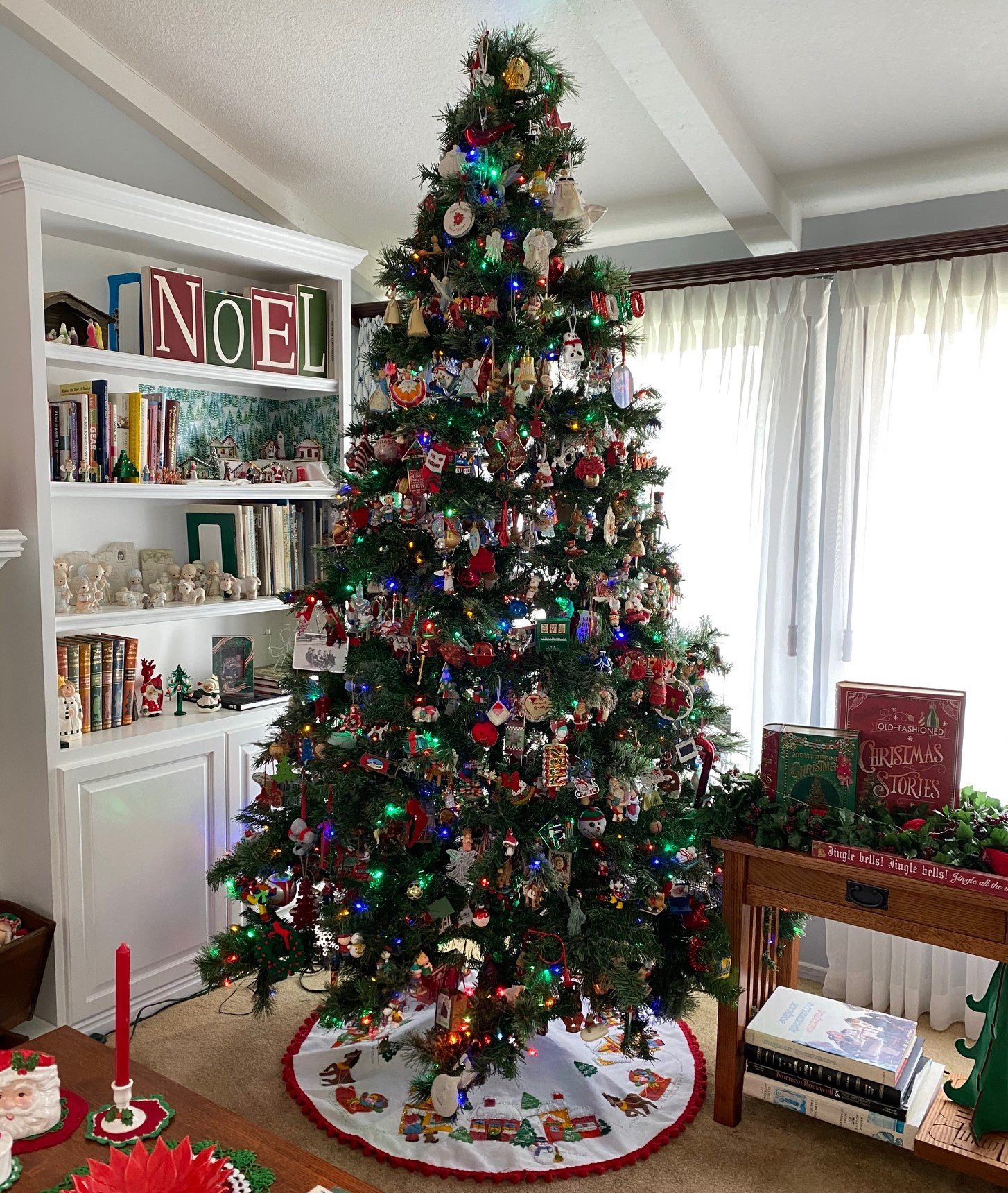 Christmas Tree Decorating Ideas — Whispers of the Heart