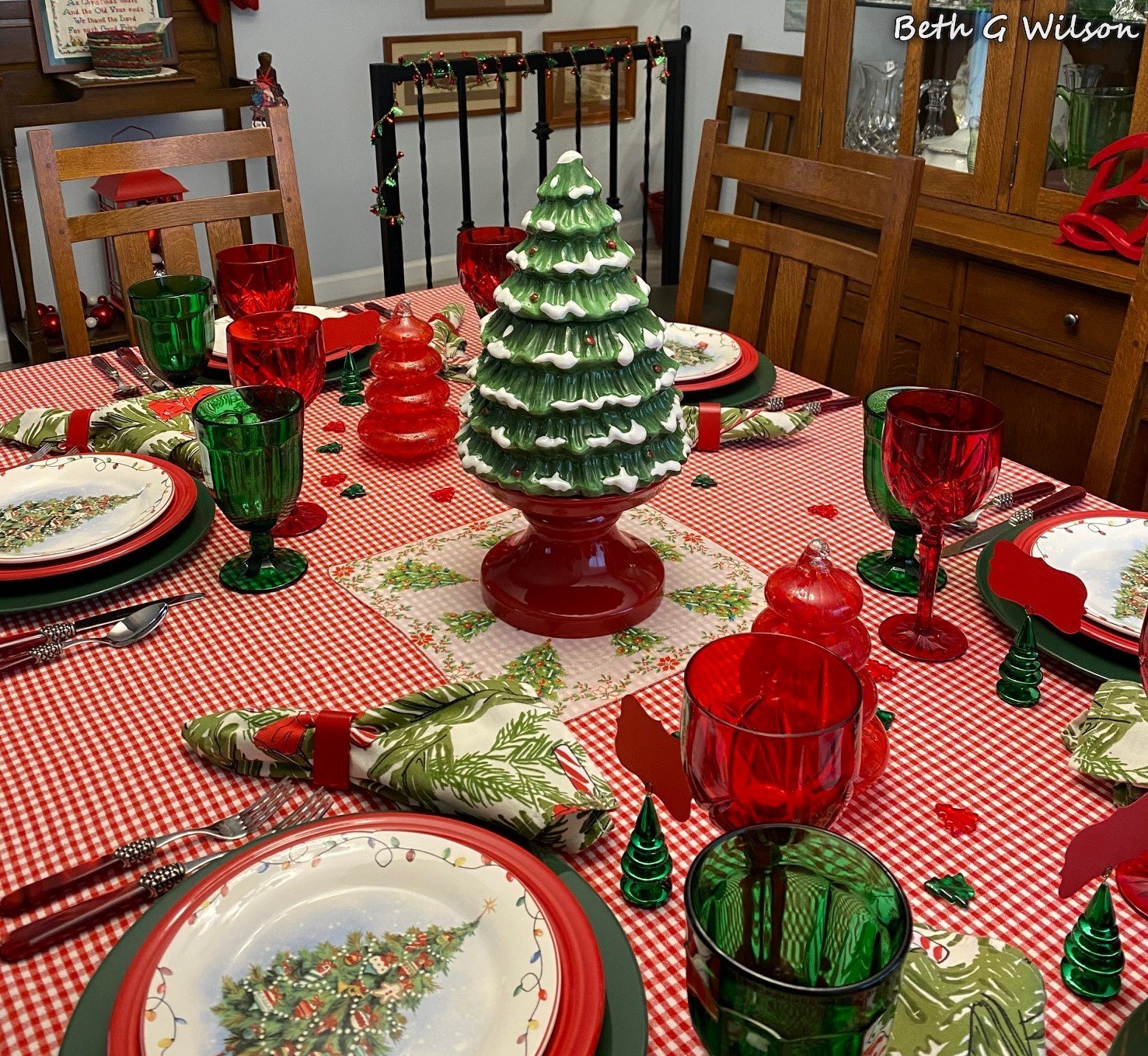 Christmas Trees on a Christmas Tablescape — Whispers of the Heart