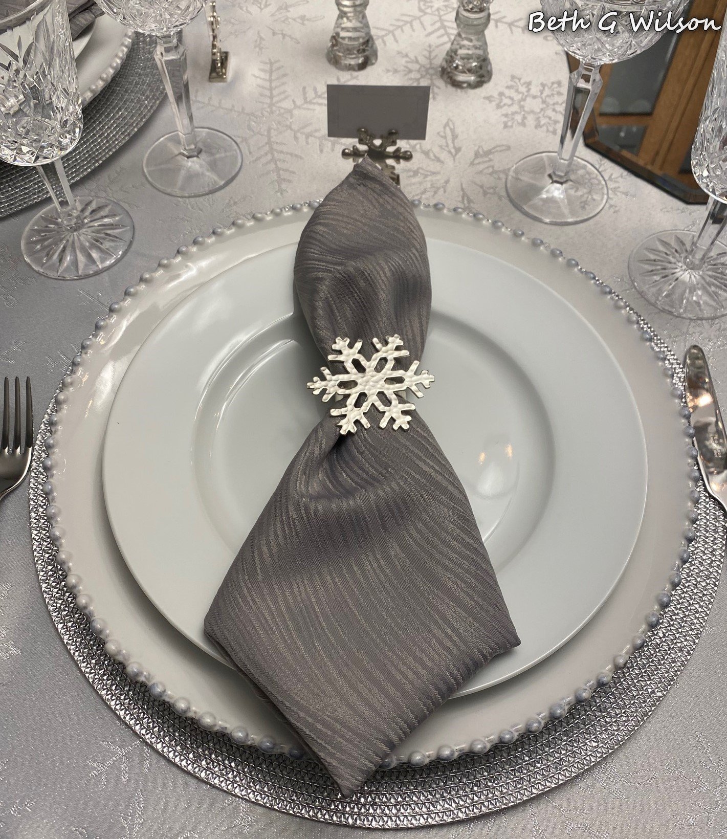 A Winter Snowflake Tablescape — Whispers of the Heart