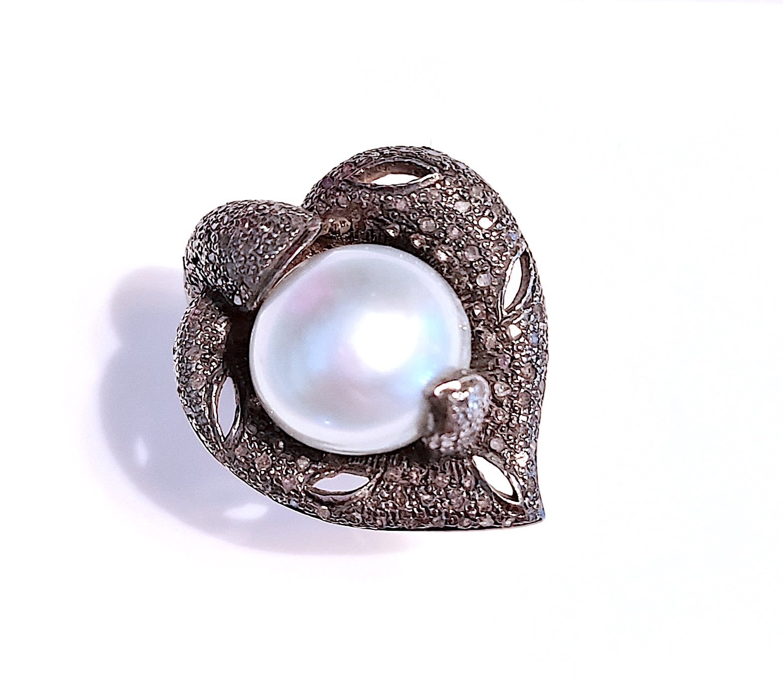 gray pearl silver and diamond ring.jpg
