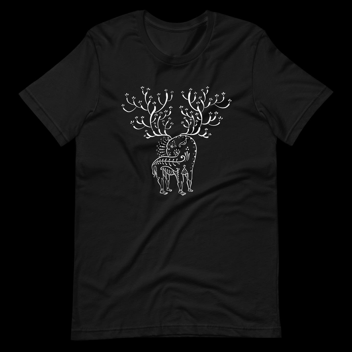 New shirt/hoodie design is live on my site. There are small-XL, kids sizes, new colors, etc. For the first time there&rsquo;s a printed ornament available. Follow the link in bio and go to &ldquo;merch&rdquo; via the menu. 

For 35% off of skulls/bon