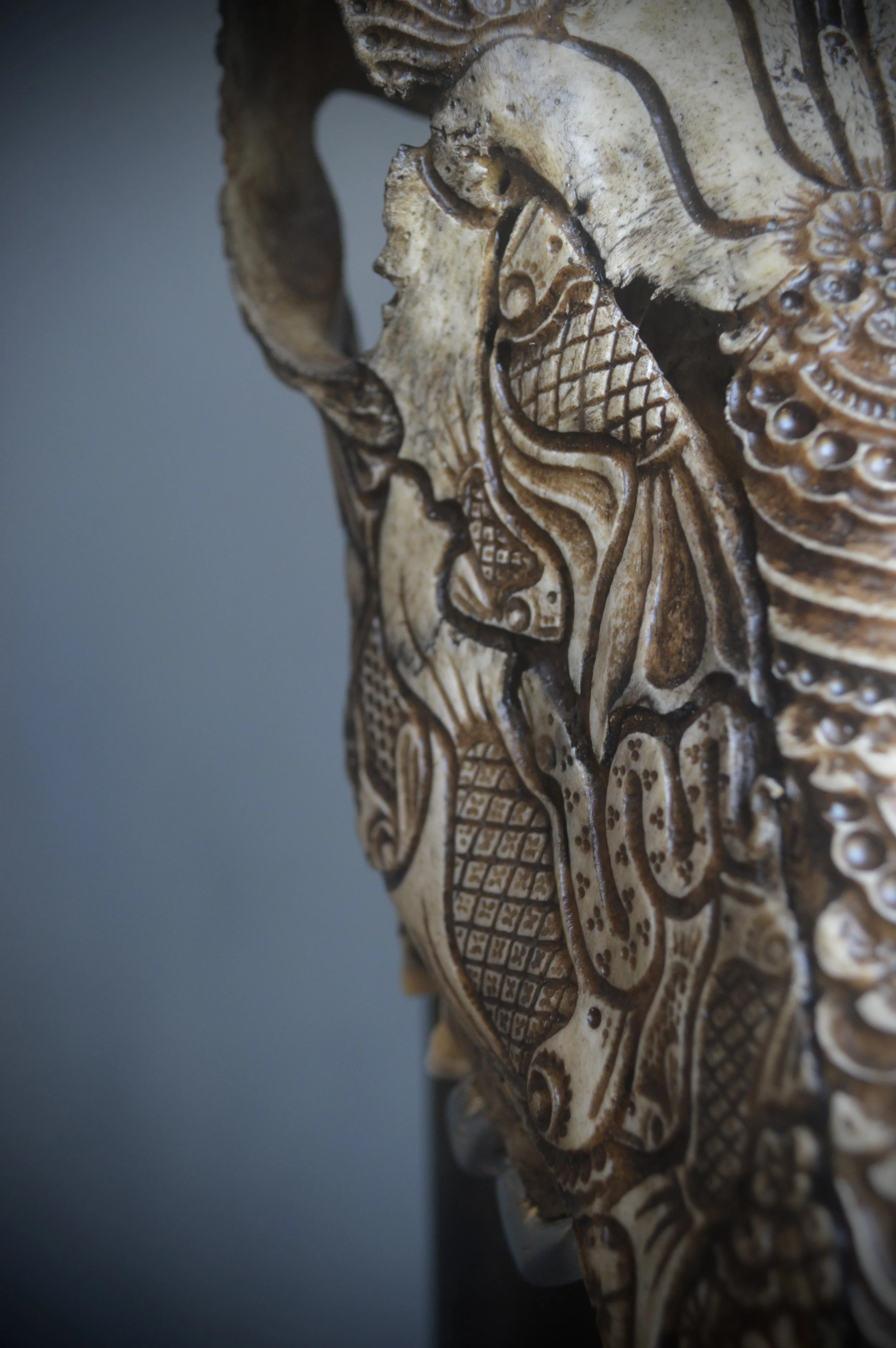 Bonecarving-skull-carving-art.JPG