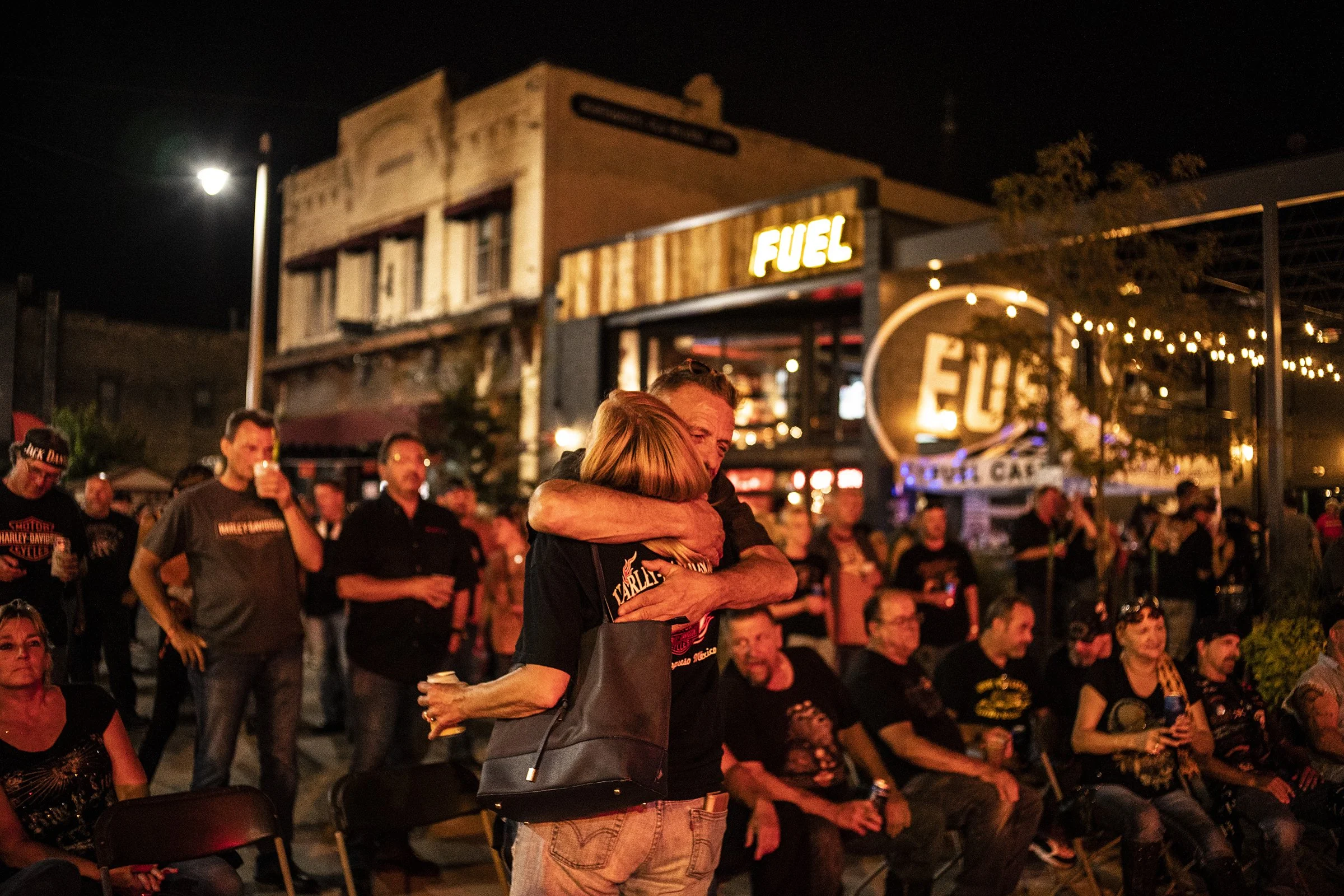 hd_115_street_party_hug.jpg