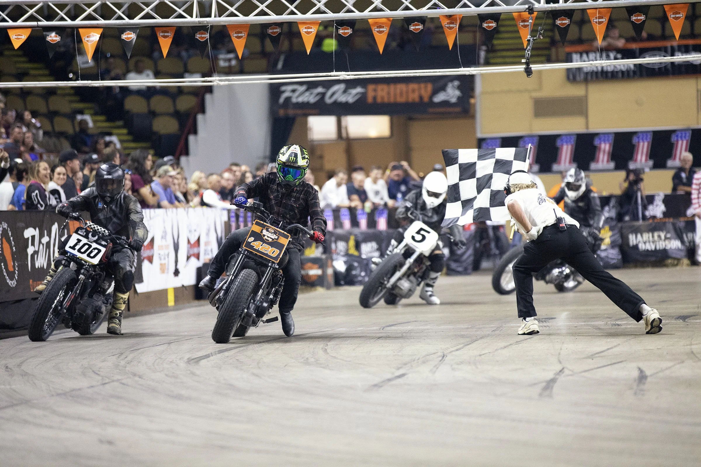 hd_115_racing_flat_track_01.jpg