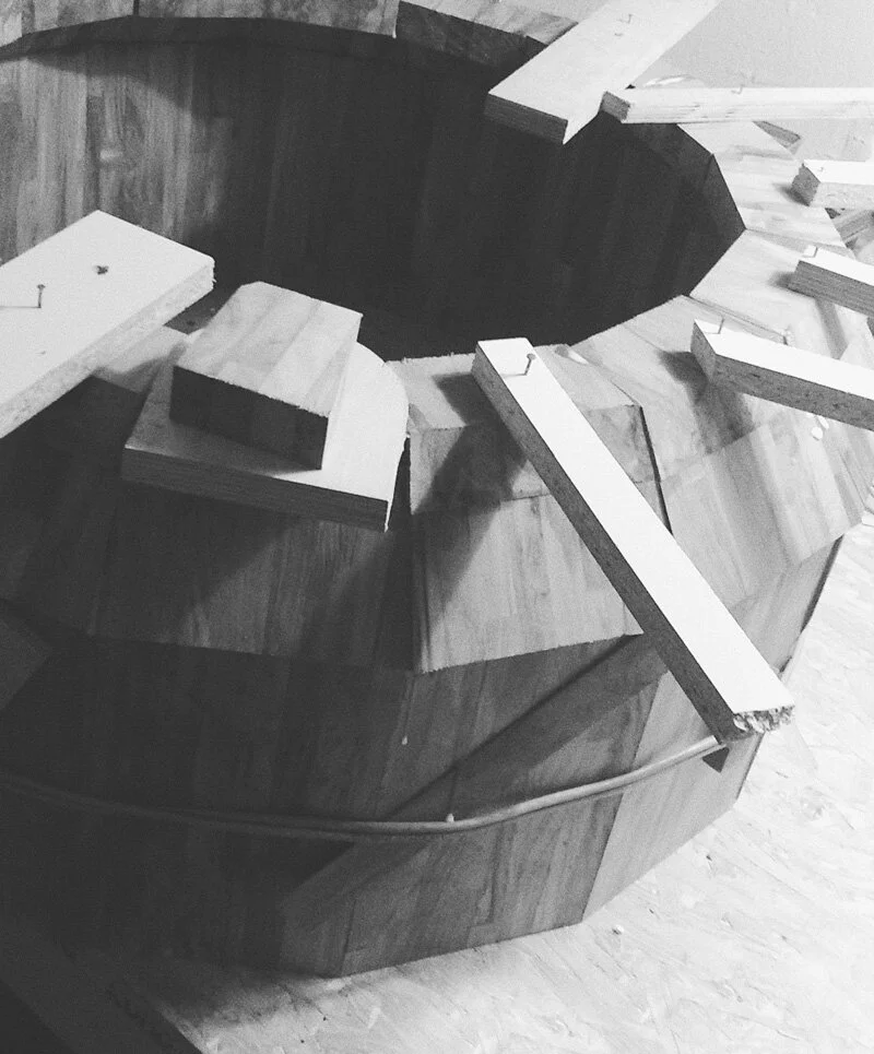  body/ first stage_ glued pieces of wood// korpus/ pierwszy etap_ proces klejenia elementów 
