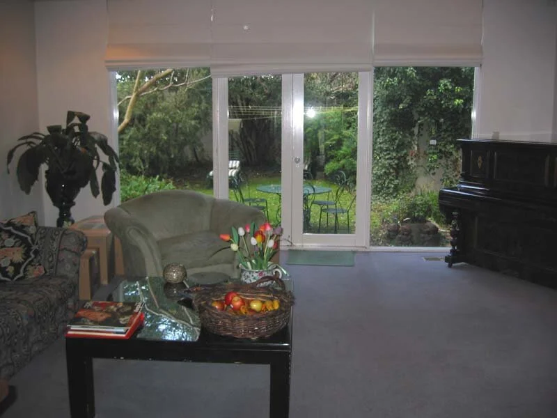 10 clendon crt FAMILY ROOM.JPG