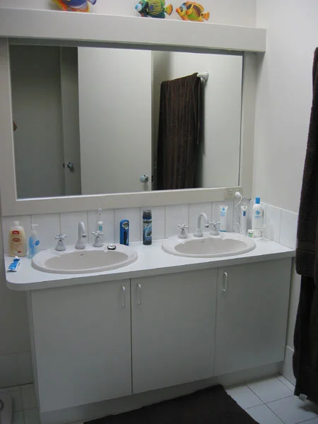 ensuite 2.JPG