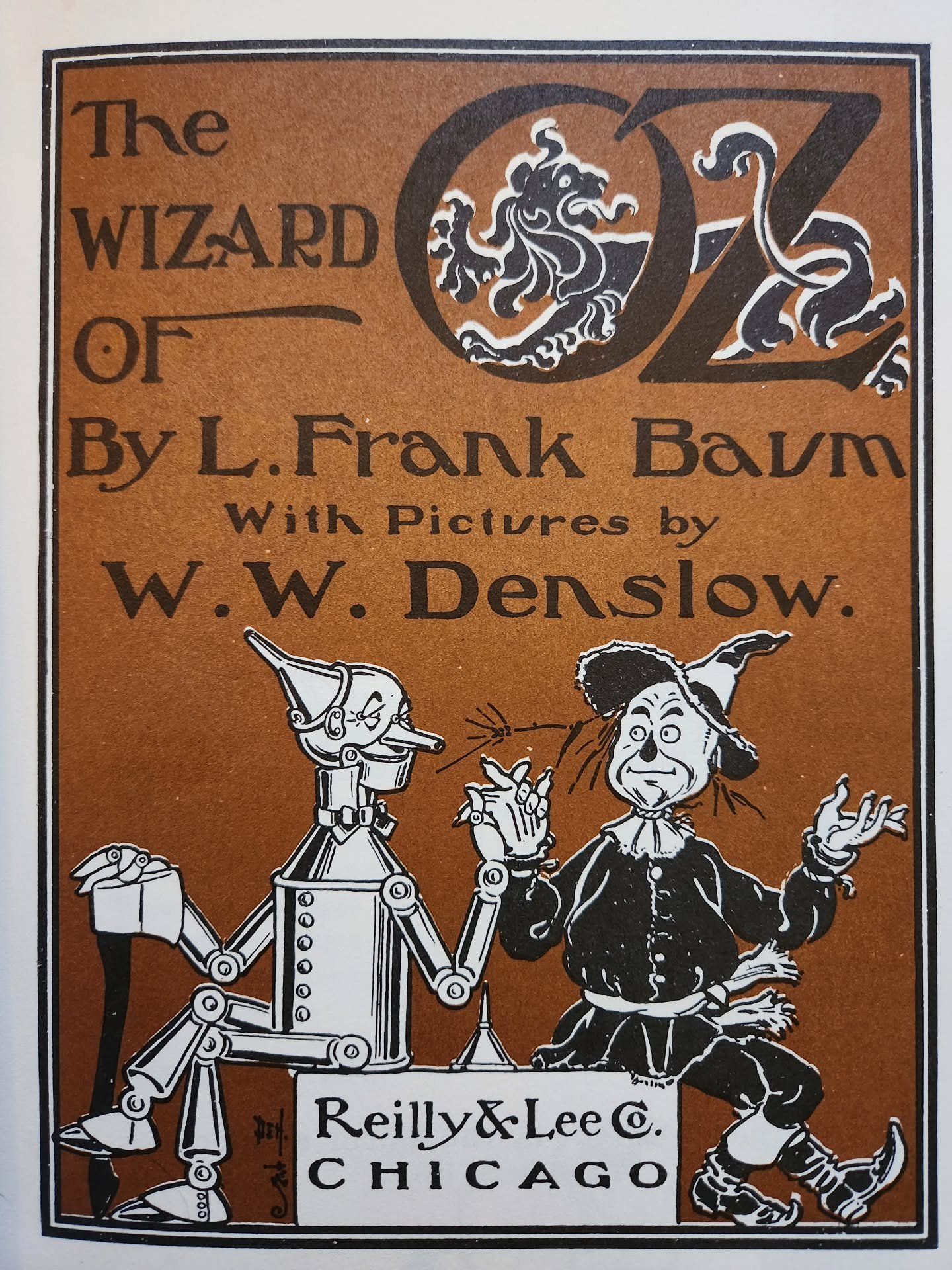 I'm going to start posting all the public domain illustrations from my book collection, since I haven't been posting my own stuff lately!

W.W. Denslow frontispiece for The Wonderful Wizard of Oz.