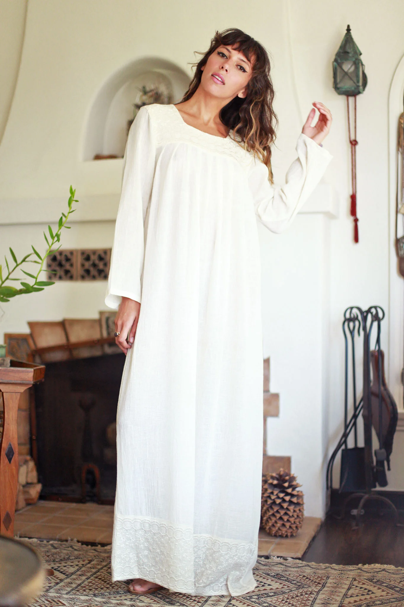 whitedress1.jpg