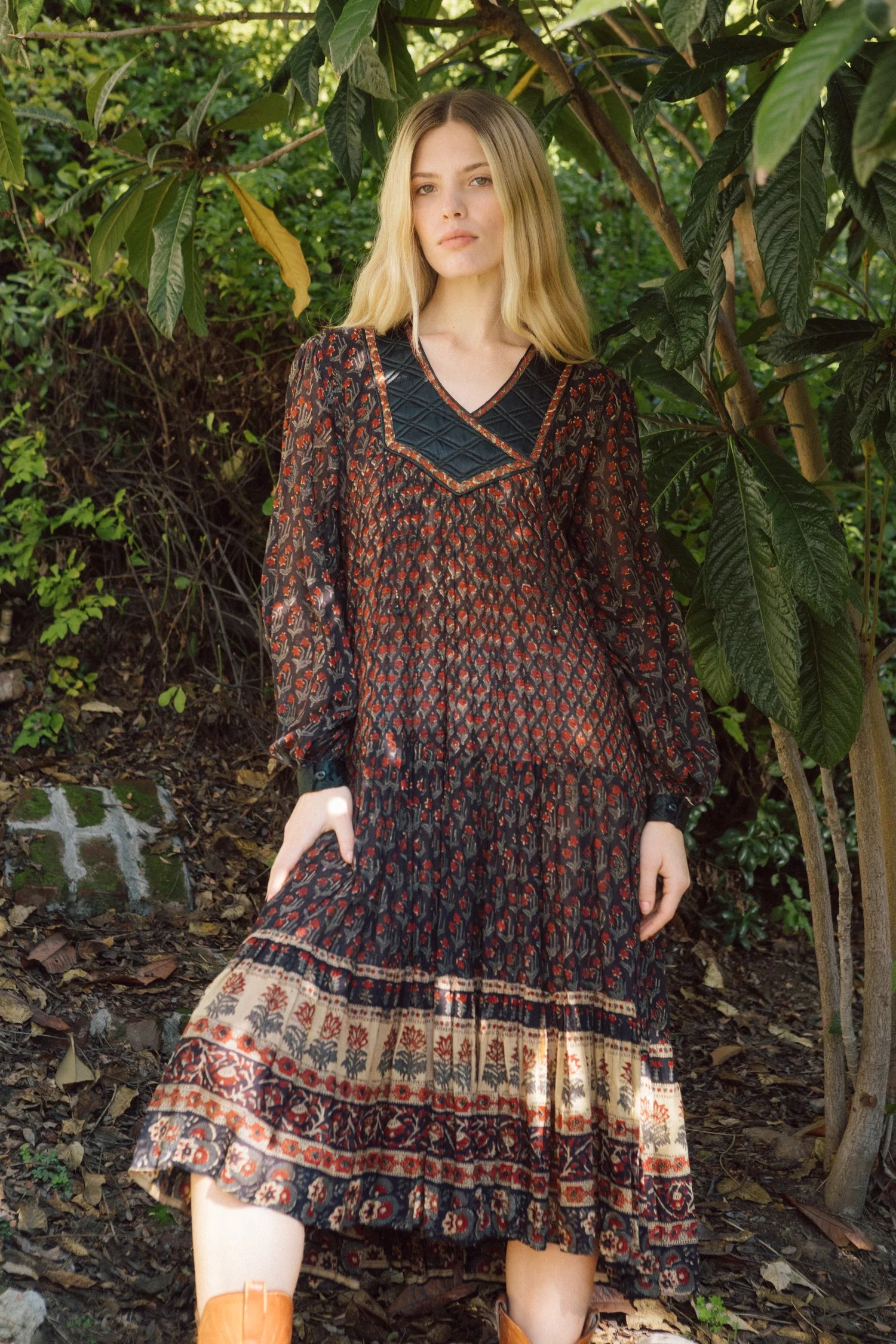 Vestido Slim KAFFE India Para Mujer - Sin Mangas, Diseño Acanalado, Largo De Noche