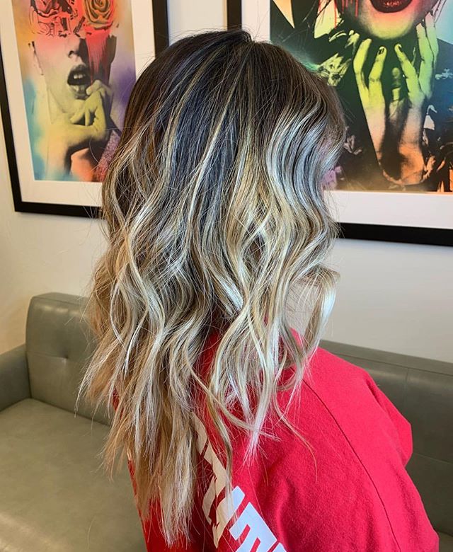 C O N T R A S T .
.
.
.
.

COLOR &amp; CUT @_astep_beyond_beauty_