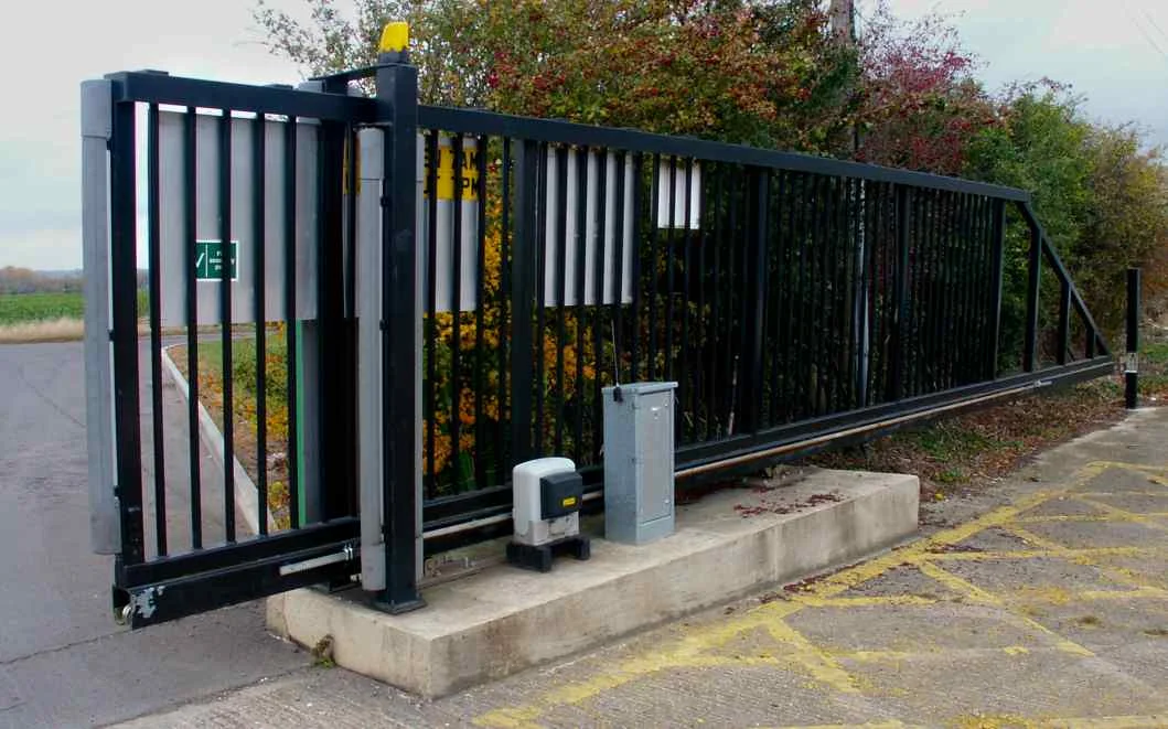 Bassingbourne-Cantilever-L-1-of-1_compressed.jpg