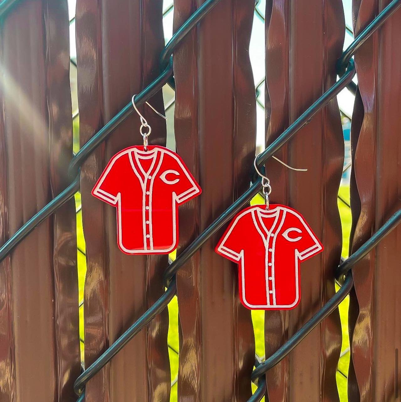 Who&rsquo;s cheering on the Cincinnati Reds this season?⚾️
&bull;
Muddy Lotus Lifestyle has the coolest Reds fan earrings❤️
&bull;
#GoCincinnatiReds #cincinnati #westsidebestside #westsidemarketcincy #shoplocal