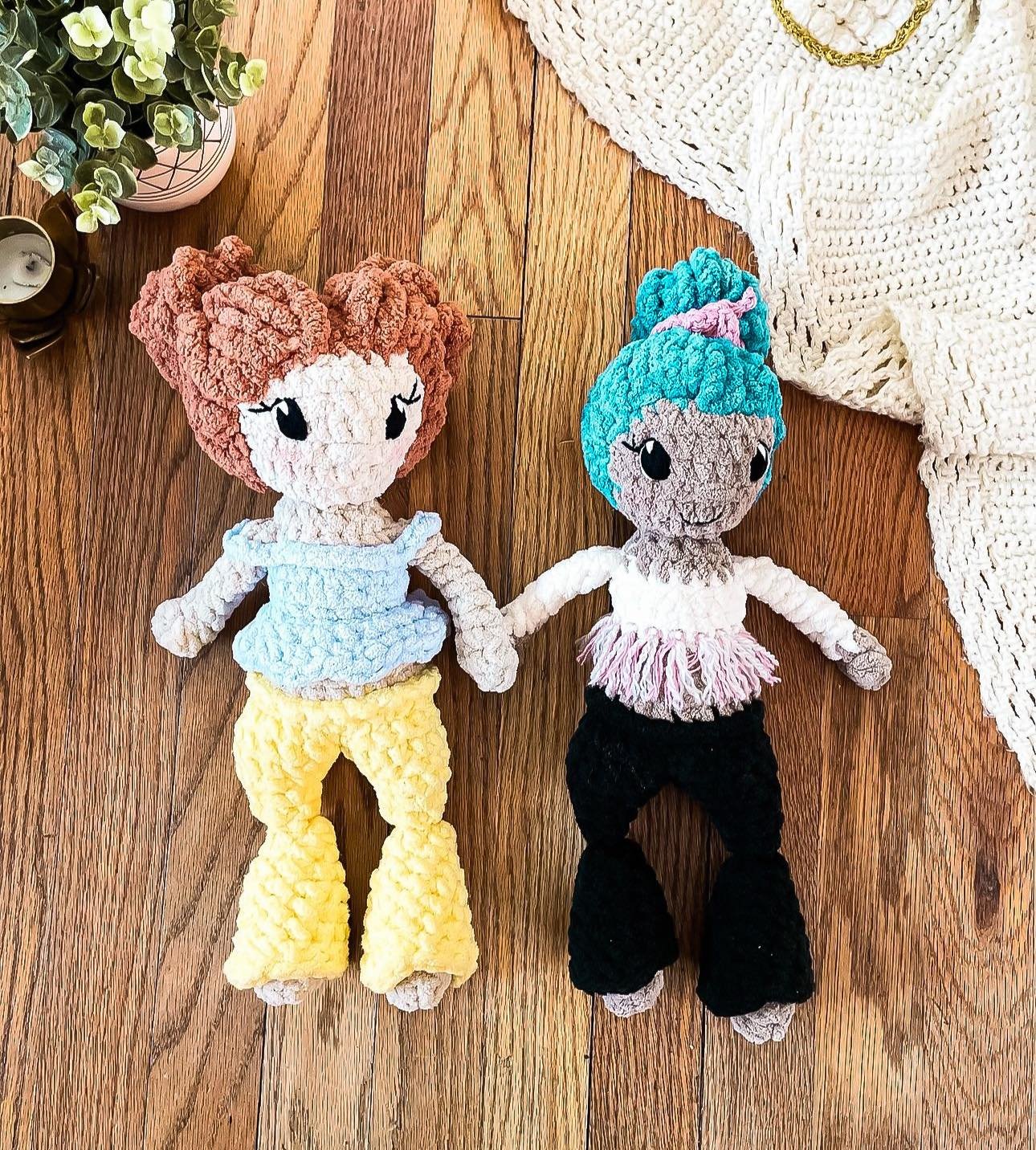 Kids loves these cool dolls! Be sure to show the little ones this Saturday when shopping local🛒🥳
&bull;
#westsidemarketcincy #westside #westwoodcincinnati #westsidemarketcincy #supportsmallbusiness