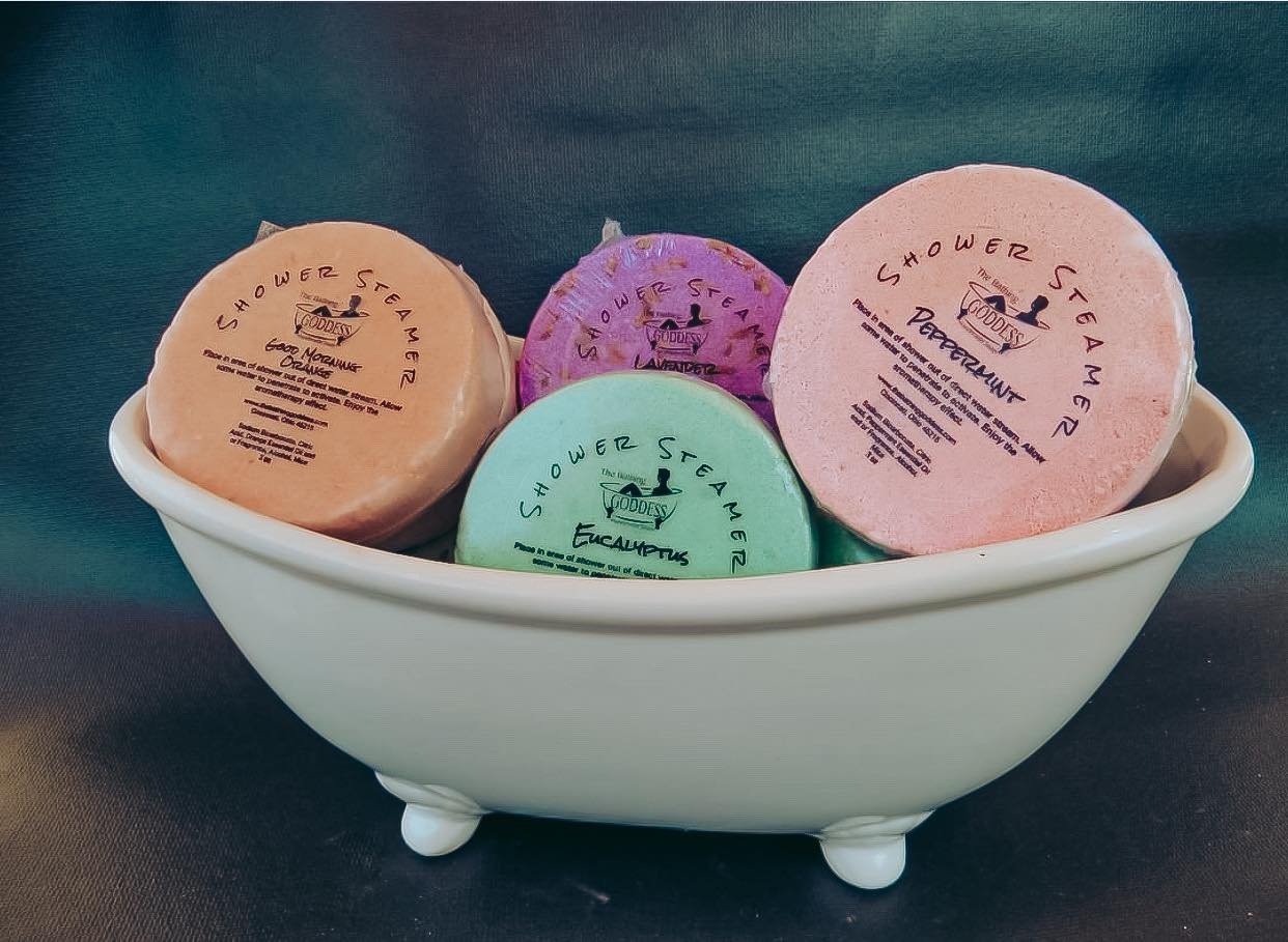 Elevate your self-care routine with our artisanal bath soaps and fizzing bath bombs, handcrafted with love for a luxurious bathing experience. 🛁✨
&bull;
The Bathing Goddess
&bull;
#westsidebestside #shoplocal #westsidemarketcincy
