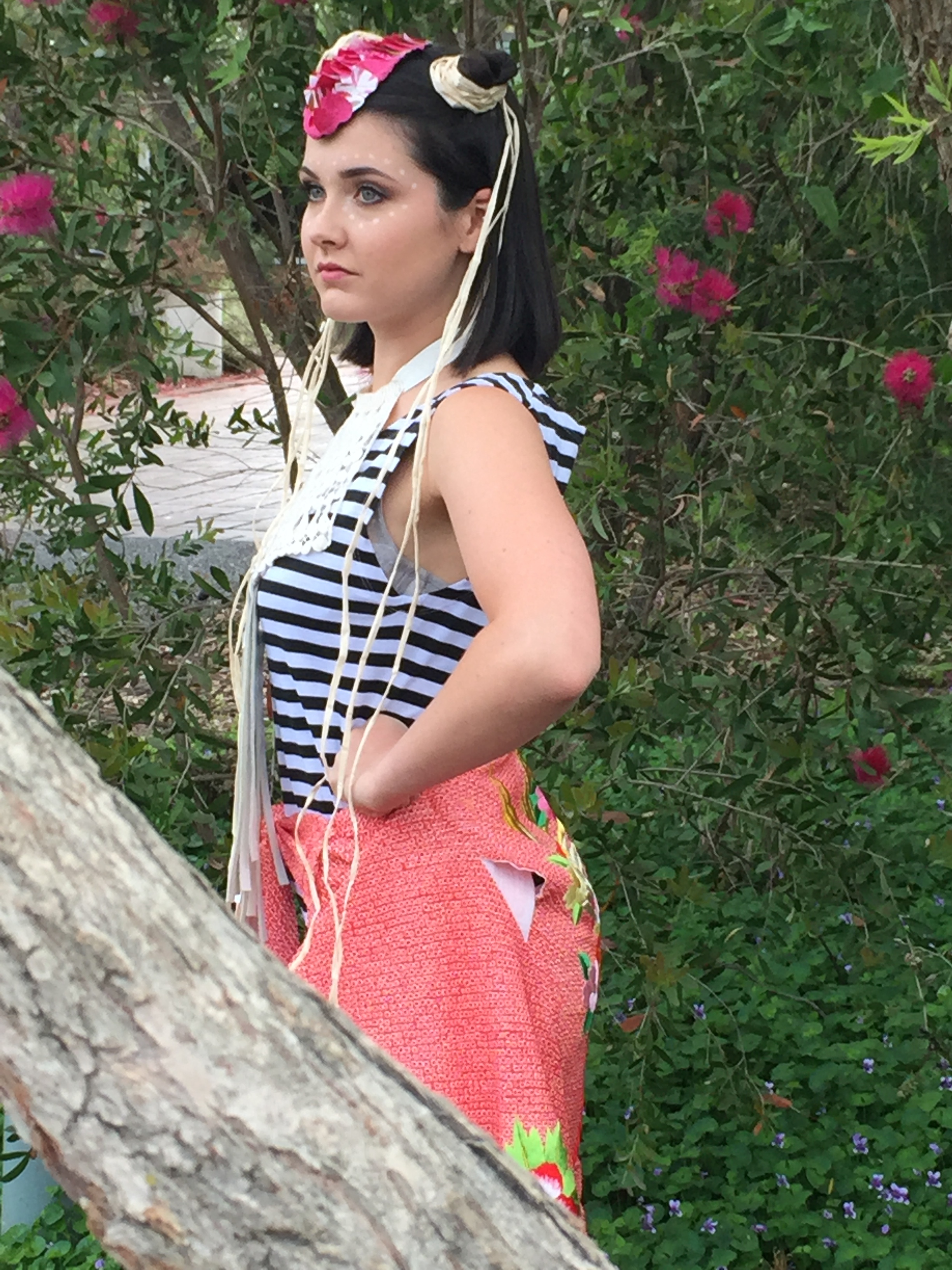 PAPEL (PAPER) WEARABLE - Rosa Caliente - The Hot Pink Petal Pod