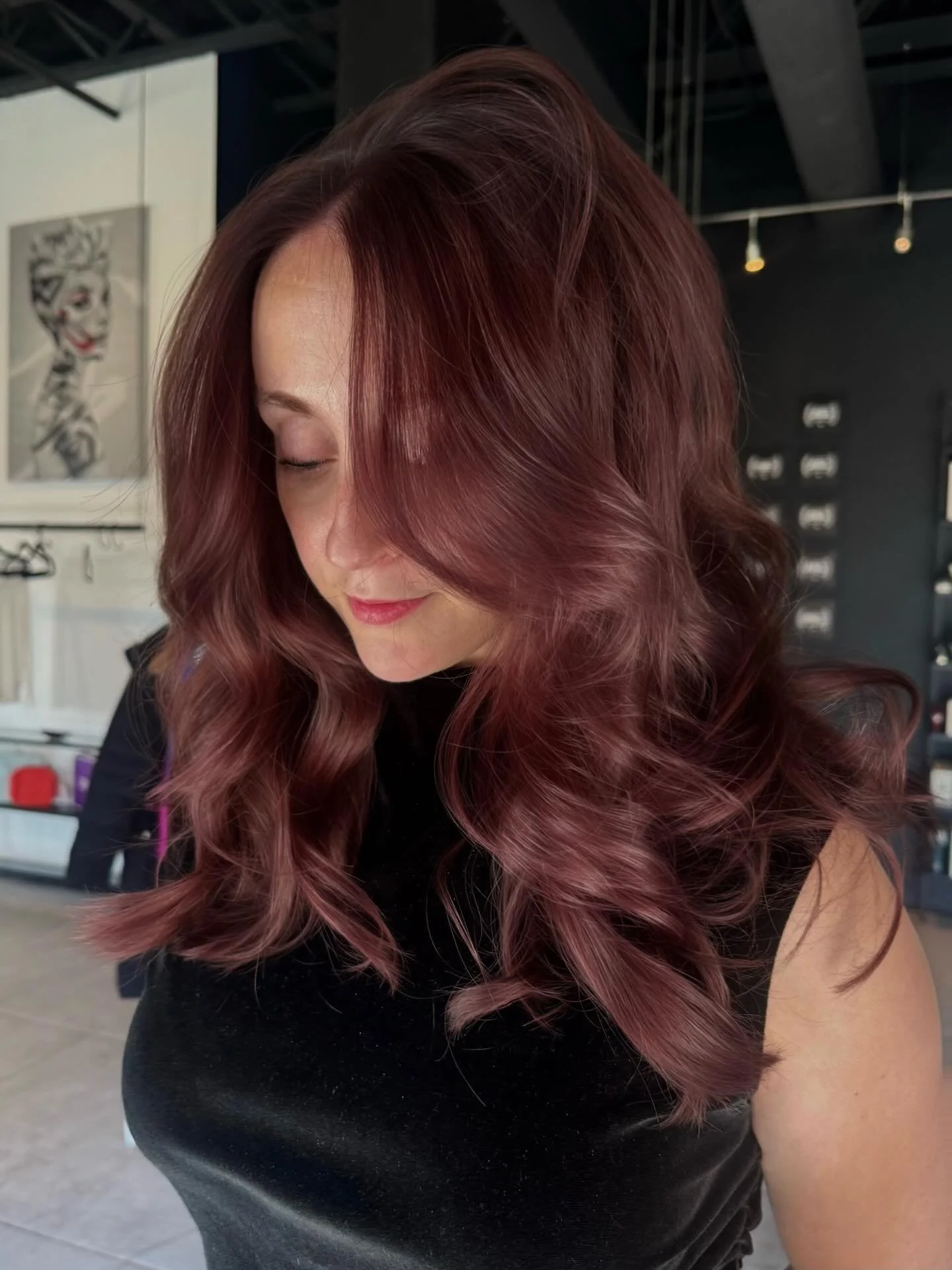 Cherry red is having its moment&hellip; and we are HERE for it 🍒❤️

Obsessed is an understatement 😍 

#RedHairDontCare #HairTransformation #EvolveBozeman #CherryRed #BozemanHairStylist