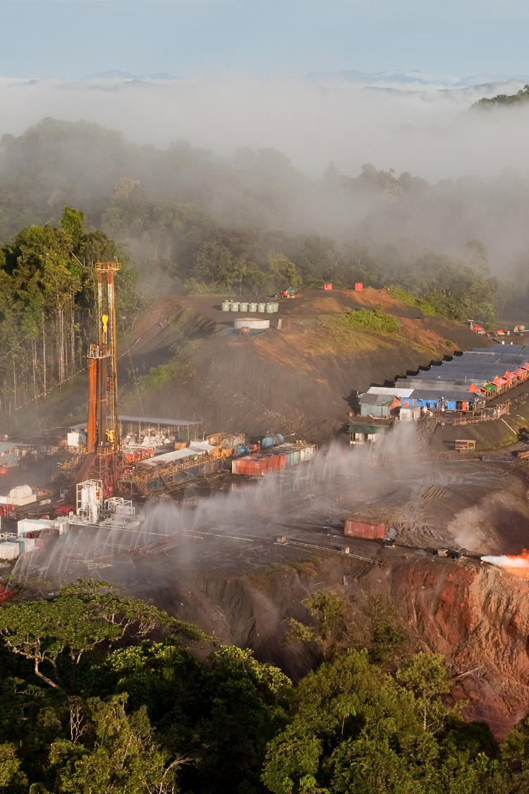 equipment-rental-oil-gas-company-australia-mountains.jpg