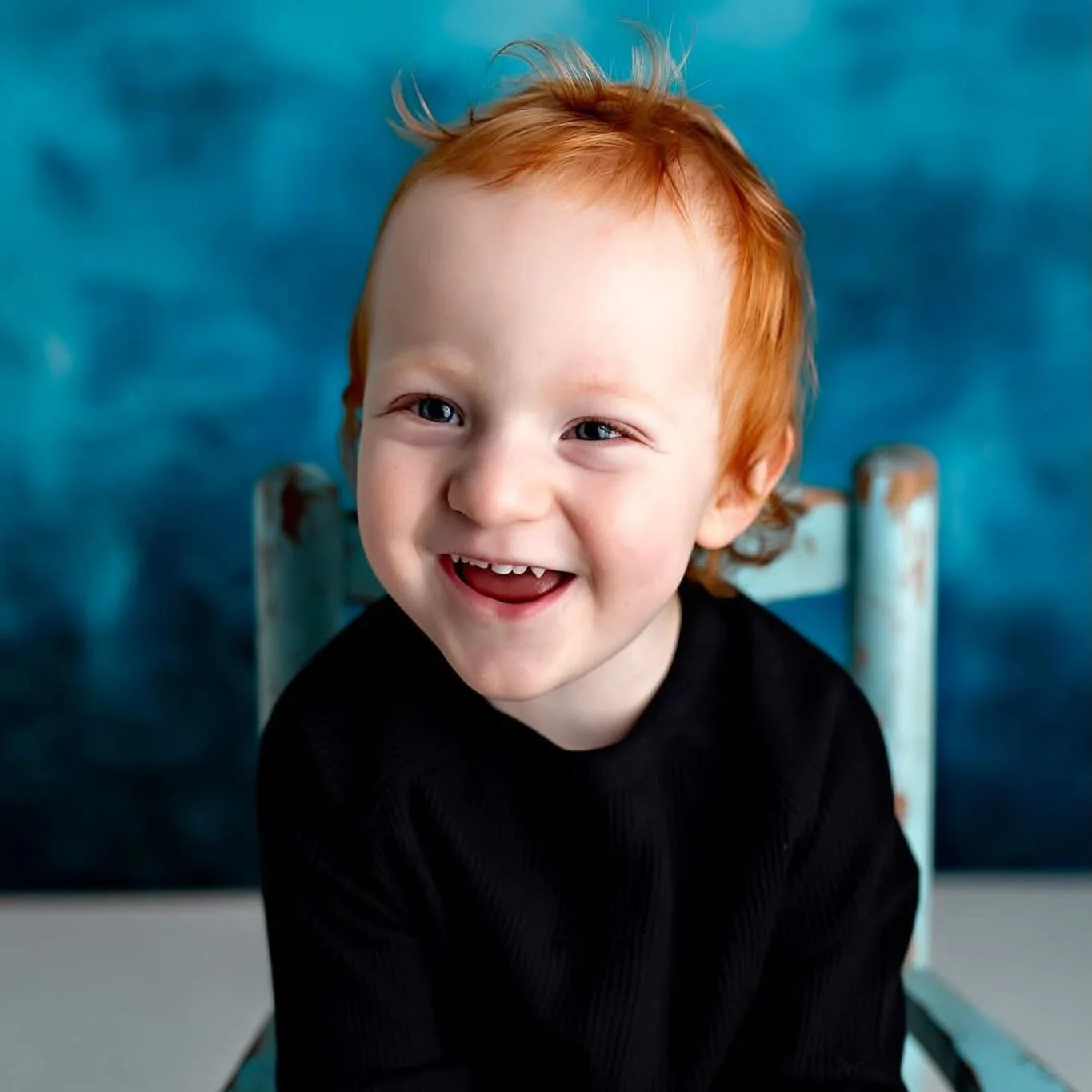Oliver is such a cutie! 🥰 #milestonephotos #dubuqueiowa #iowaphotographer #studiophotos #seymourflashphotography