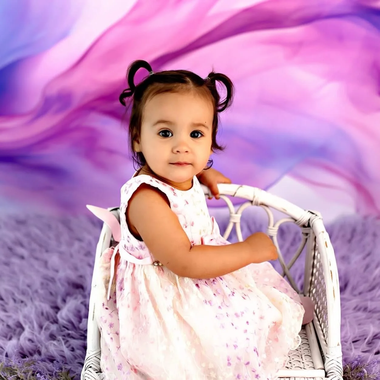 Miss Nina posed for exactly one photo 💜😝 #oneyearold #milestonephotos #dubuqueiowa #iowaphotographer #seymourflashphotography