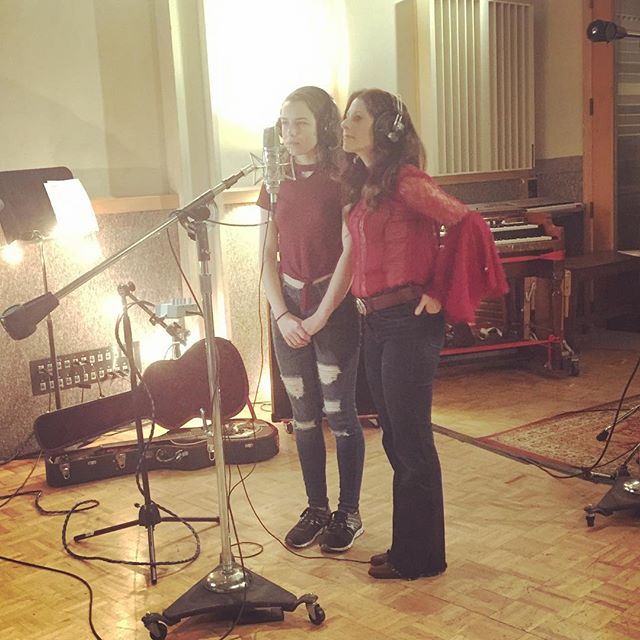 Nicole and Essence track backing vocals at Hyde Street Studios