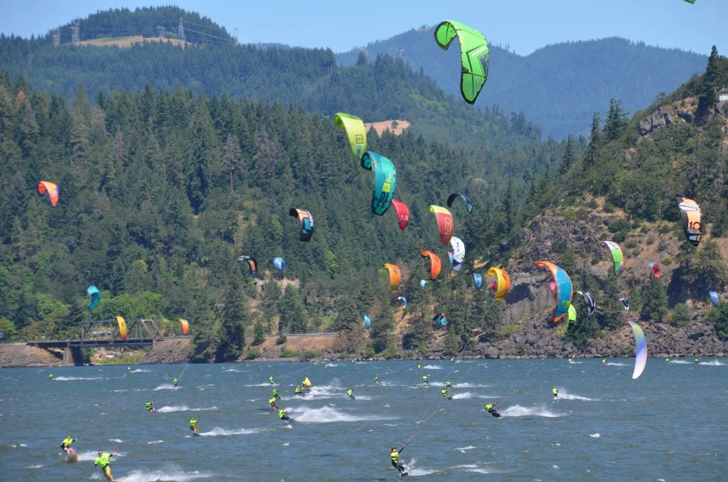 kiteboarders-afloat.jpg