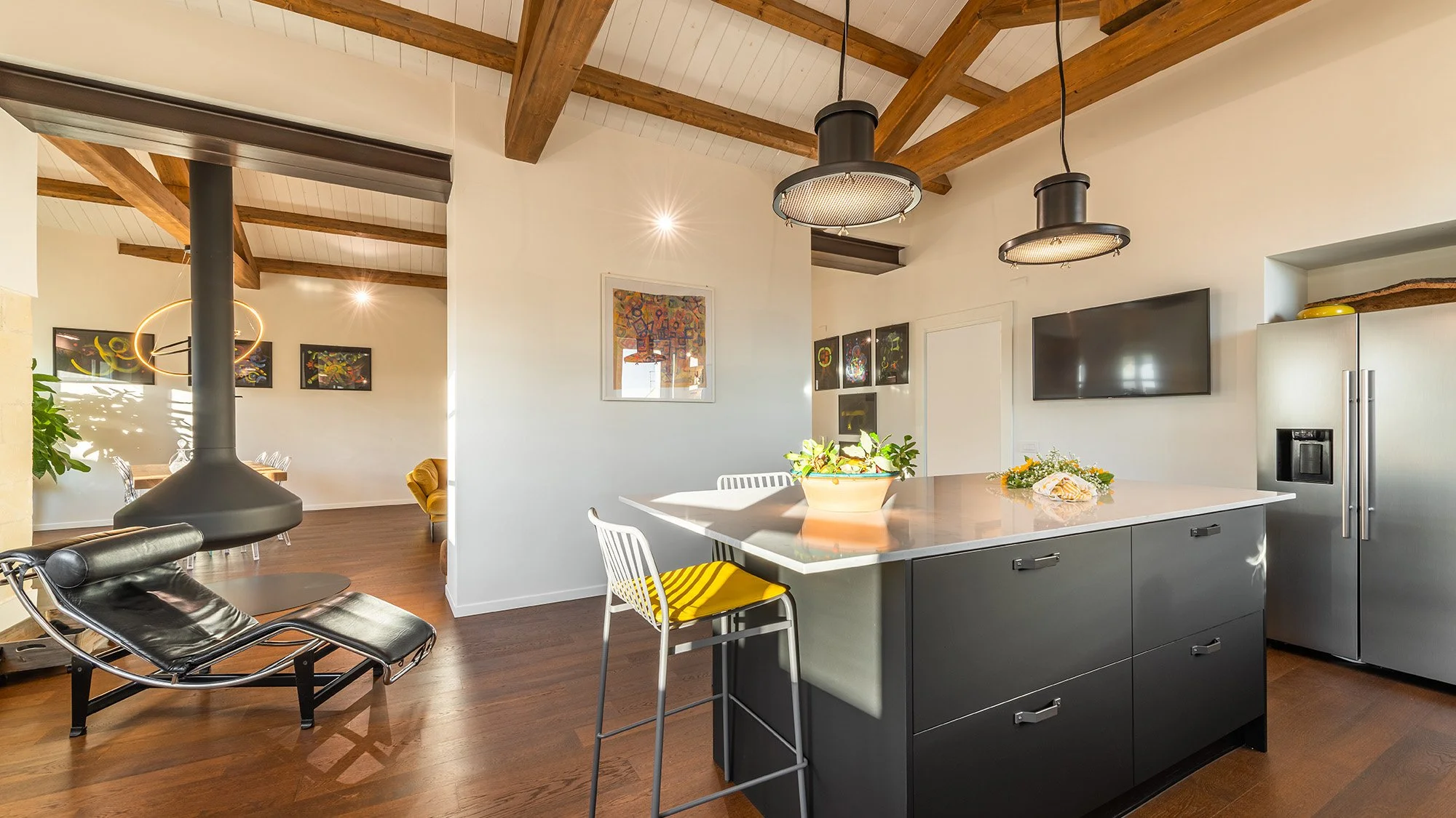  RISTRUTTURAZIONE CON NUOVA DISTRIBUZIONE PLANIMETRICA E RESTYLING, IN ANTICO PALAZZO DEL 1700 