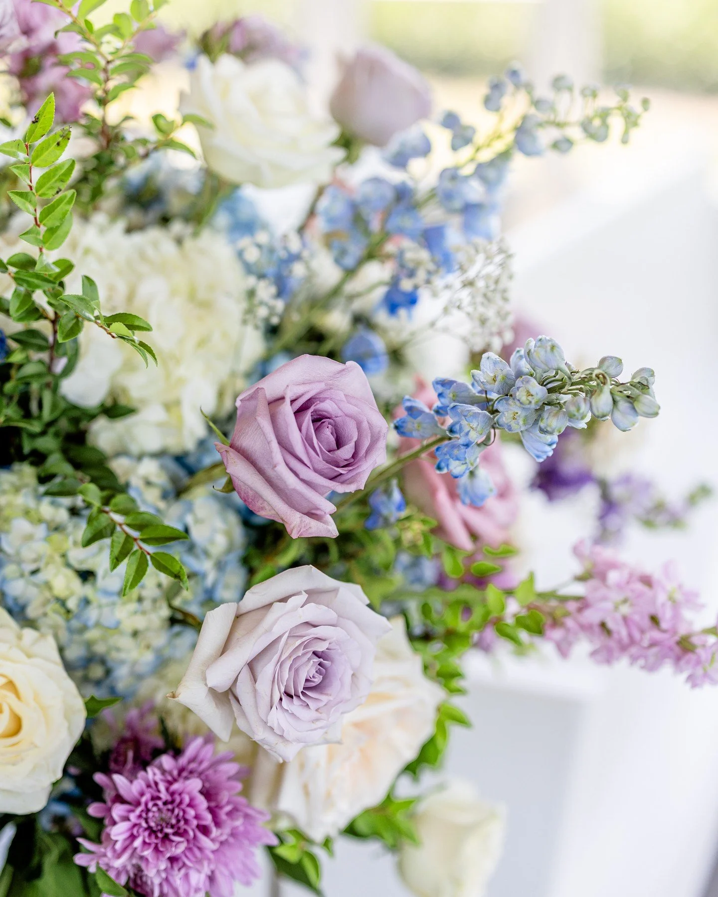 Budget talk doesn&rsquo;t have to be overwhelming 💛

One of the first questions every couple faces:
&ldquo;How do we set and divide our wedding budget?&rdquo;

Here&rsquo;s a simple starting point:
✨ Decide on a total number that feels comfortable f