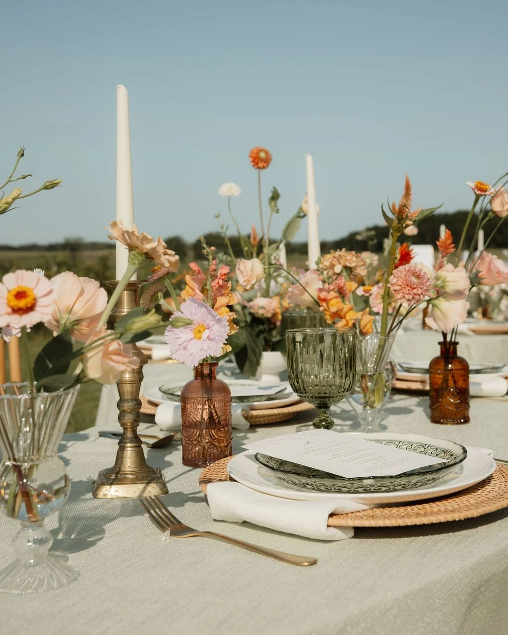 Your next event should tell your story&mdash;whether it&rsquo;s a client dinner, conference, or end-of-year celebration. 💼✨

At Hillary Rae Events, we handle every detail so your team can focus on connecting, celebrating, and building relationships 
