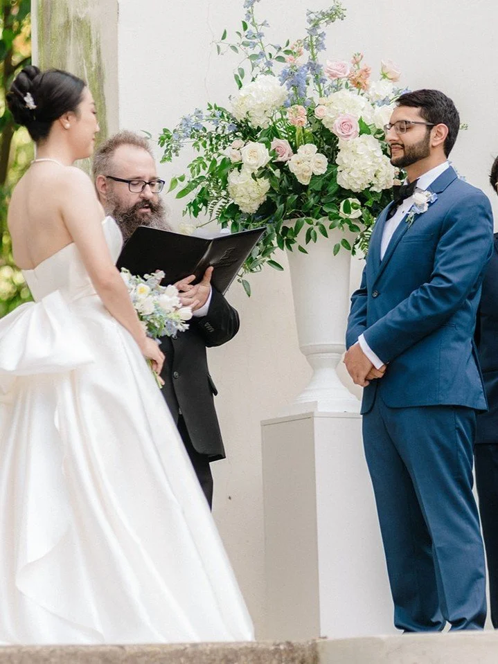 Summer weddings are beautiful... but they come with a few extra things to think about.

After years of planning weddings, here are a few of my favorite ways to keep guests comfortable on a hot summer day:

☀️ Offer water before the ceremony begins
☀️