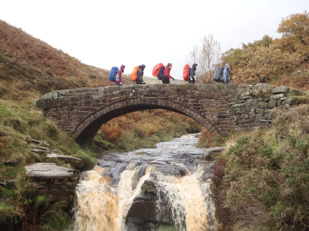 Striding-out-to-success-for-this-group-DoE-Silver-Qualifying-expedition-in-the-Peak-District-1024x768.jpg