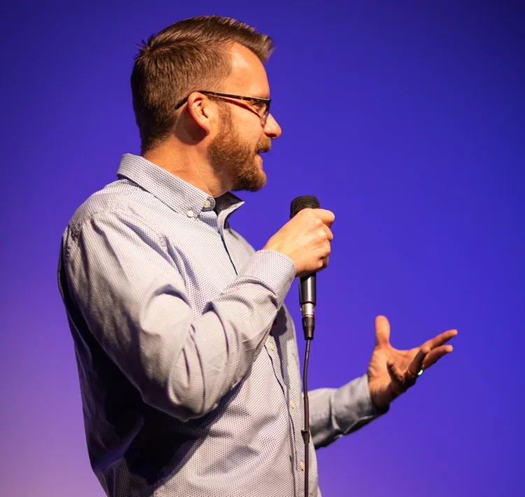 Stand-Up &amp; Preach: 8 Comedy Secrets That Can Make You A Better Preacher