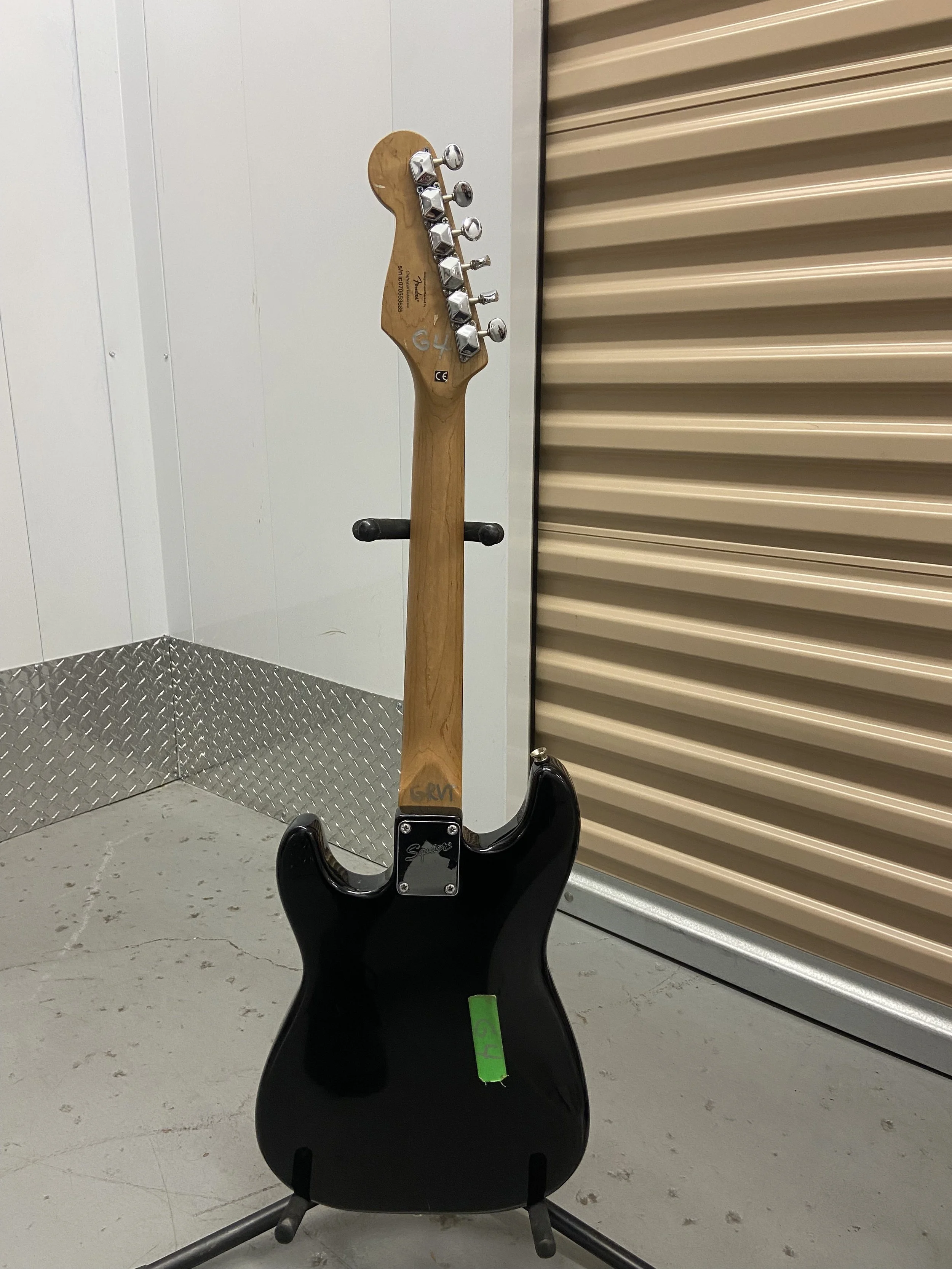 Fender Squier Mini strat (black)(7).jpeg