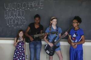 watch Untouchable Wicked Thorns perform here !