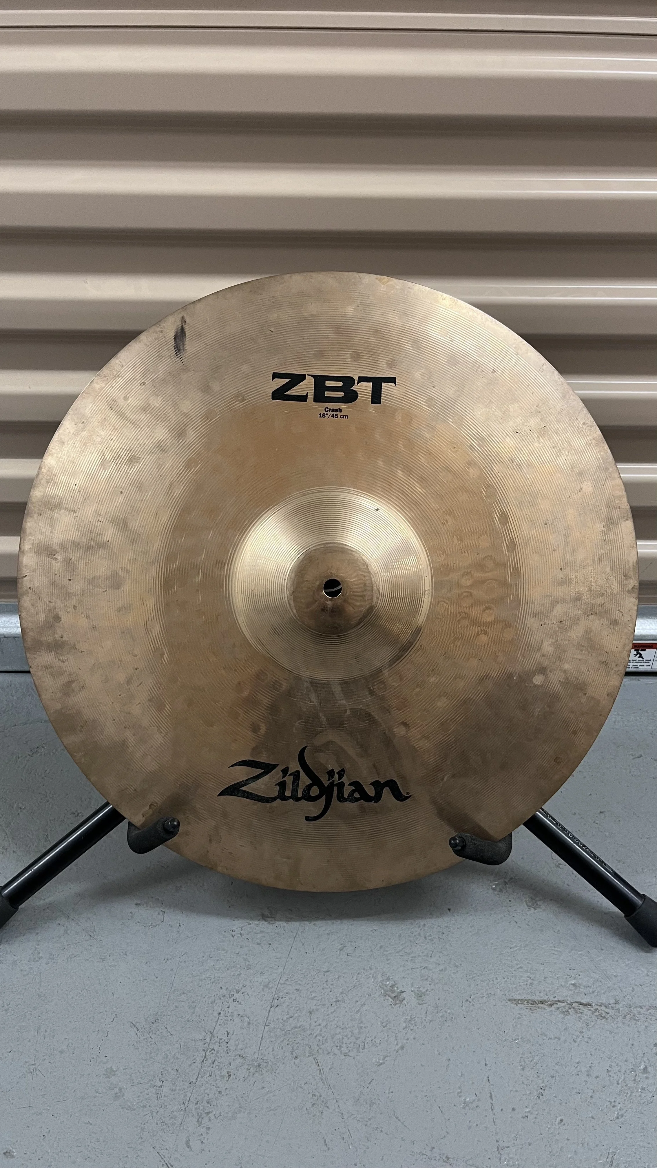 crash zildjian zbt 18in front.jpeg