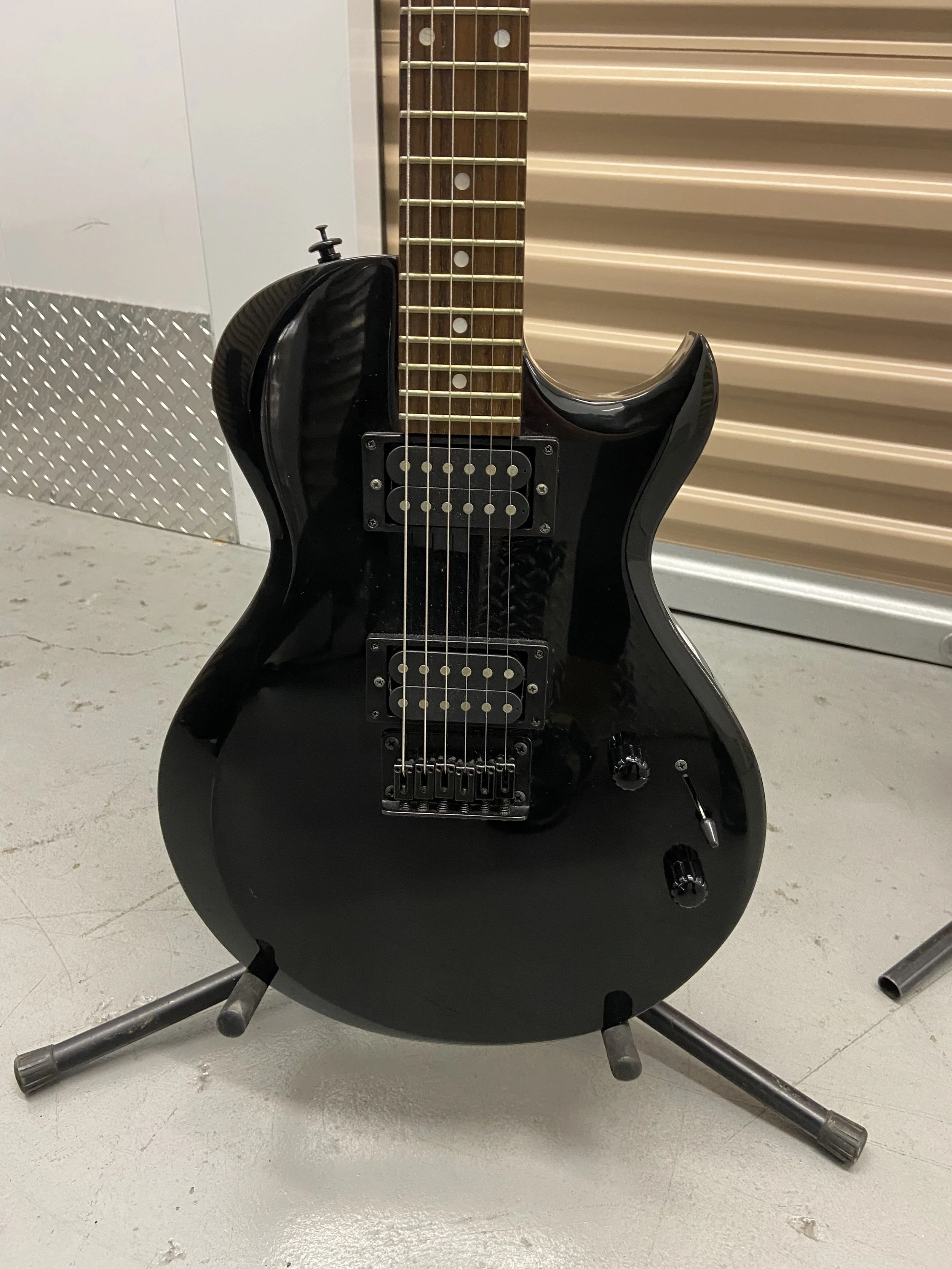 Ibanez GIO(1).jpeg