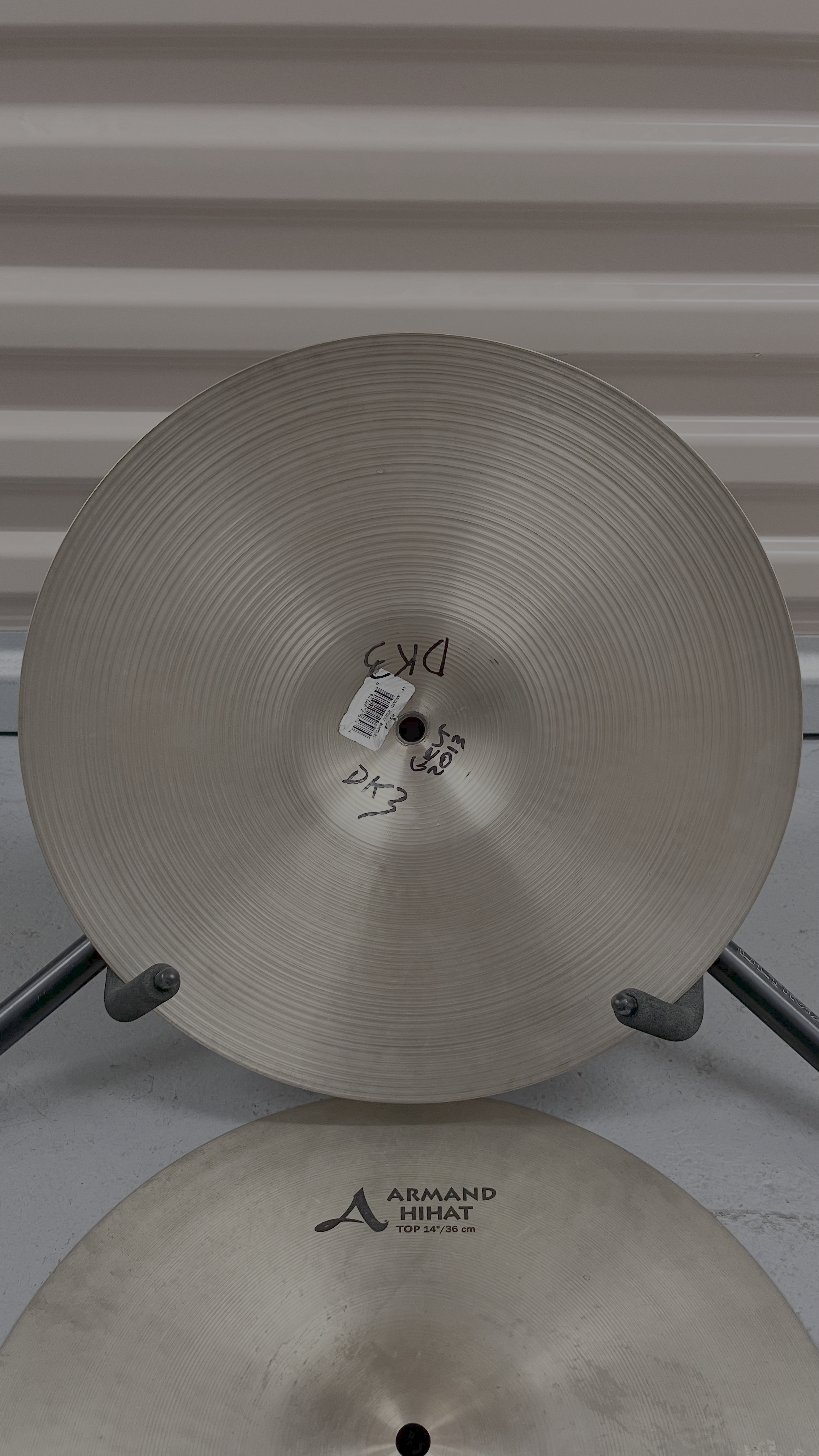 hh zildjian armand 14in bottom back.png (Copy)