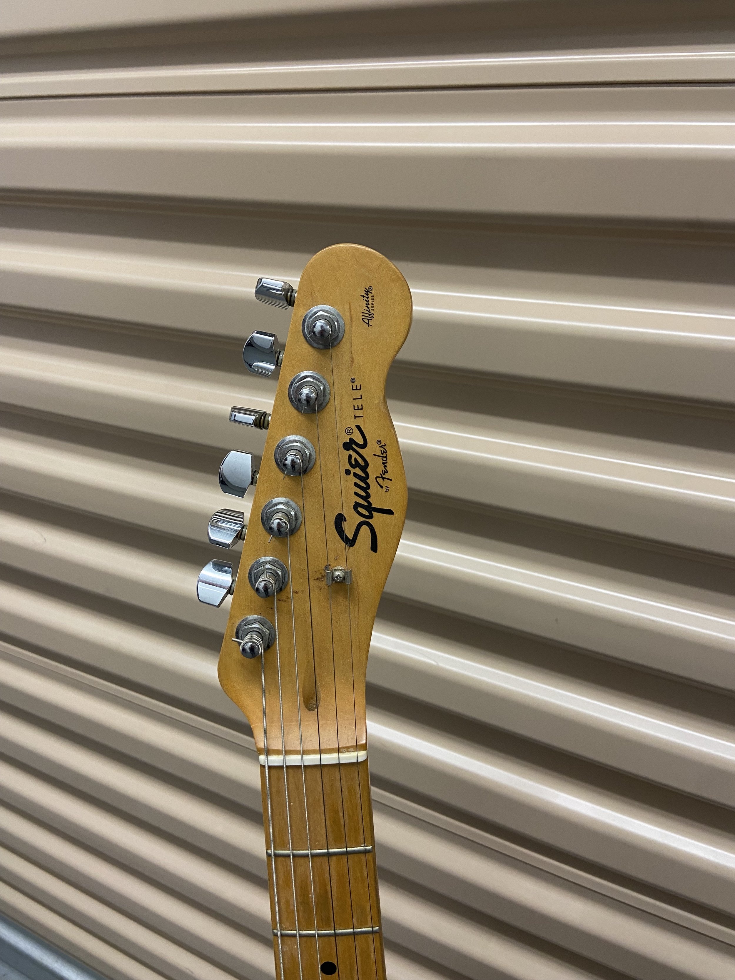 Fender Squier Tele (red)(1).jpeg