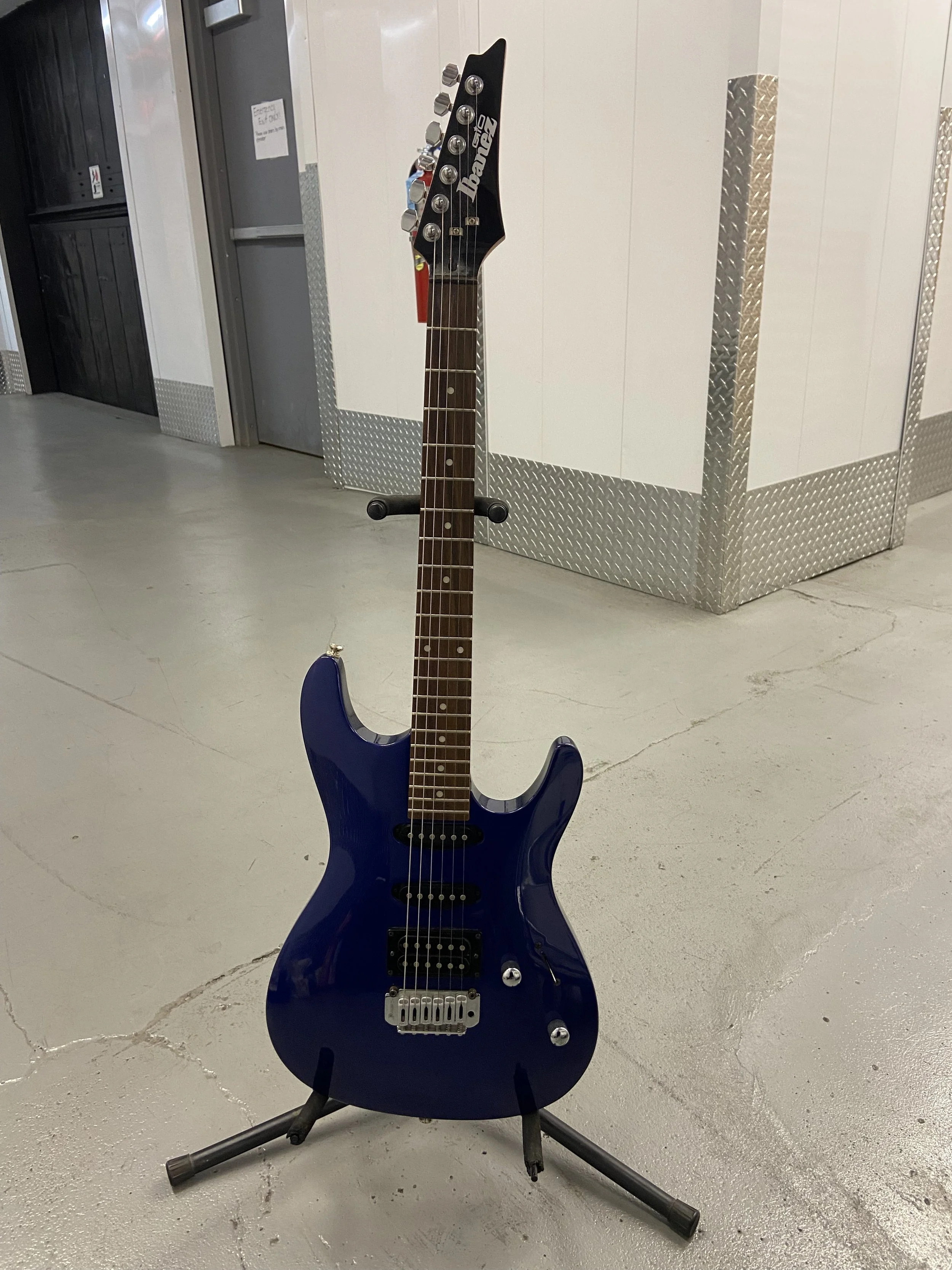 Ibanez GIO - GSA69.jpeg