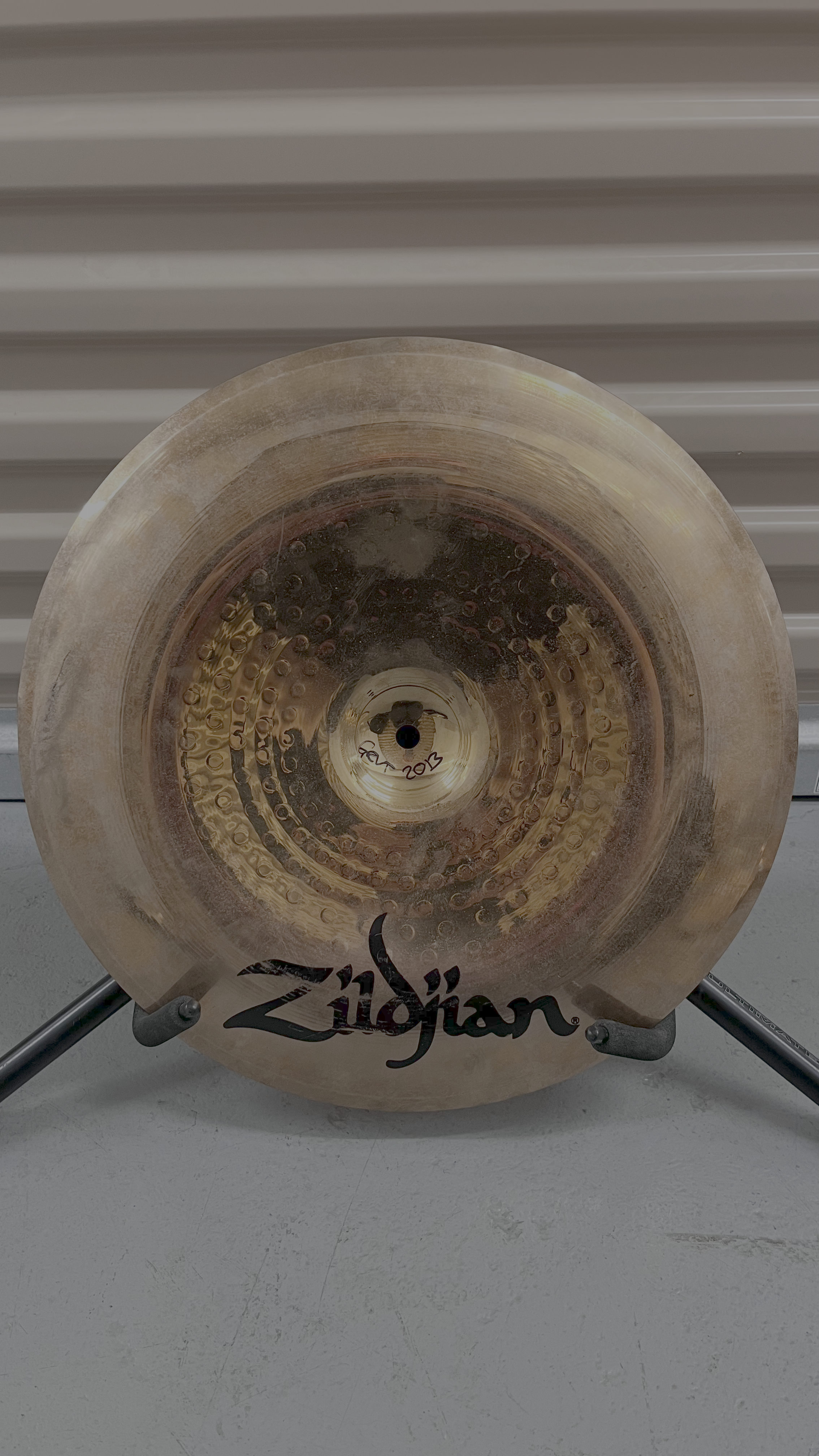 china zildjian zbt 16in back(1).png