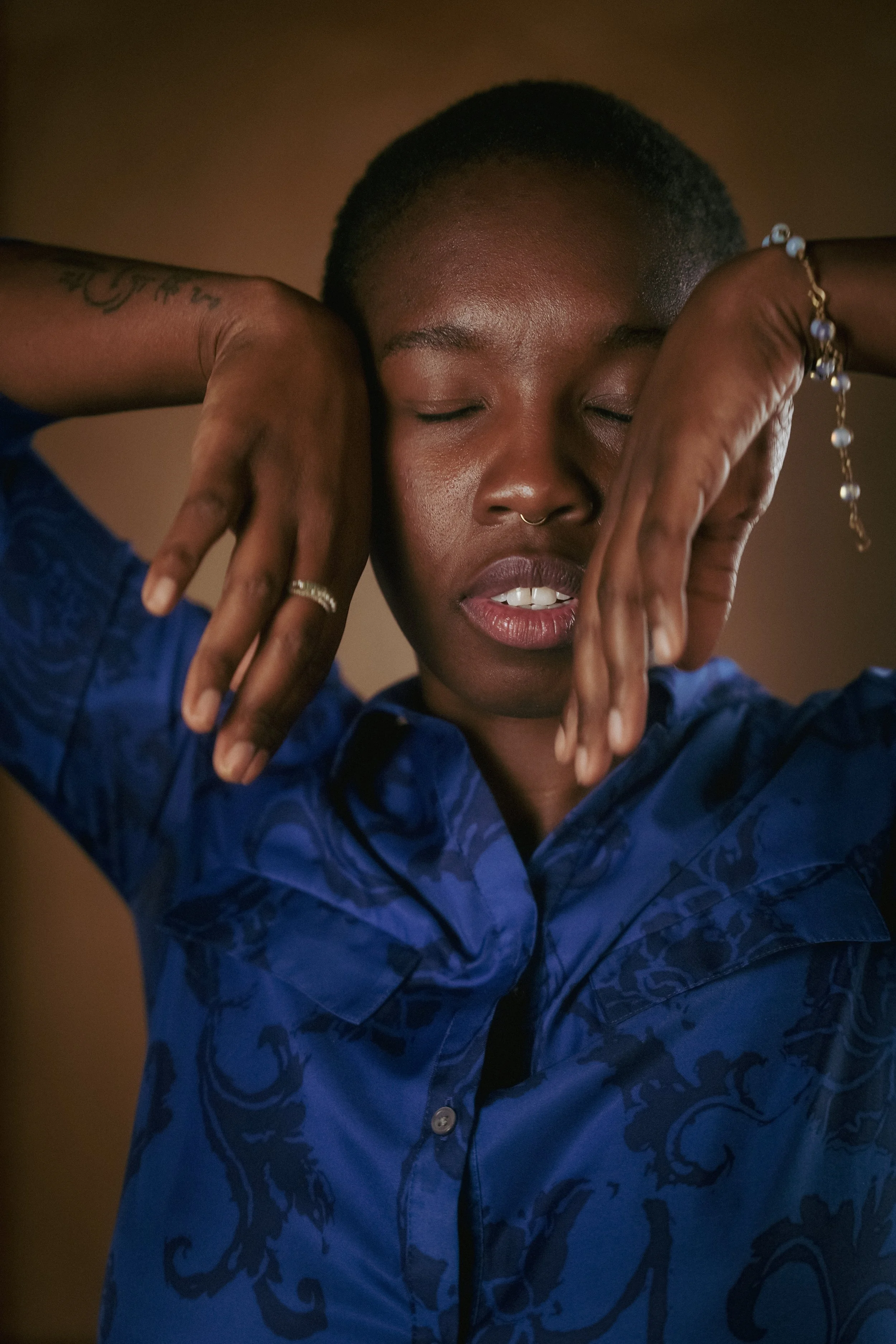 AISHA NICHOLSON
Aisha Nicholson is an Artist, Emerging Choreographer, Teacher and Reiki Practitioner that hails from Toronto; creator of the Movement CheckIn a program that brings artists together on Instagram live. She is currently an independ