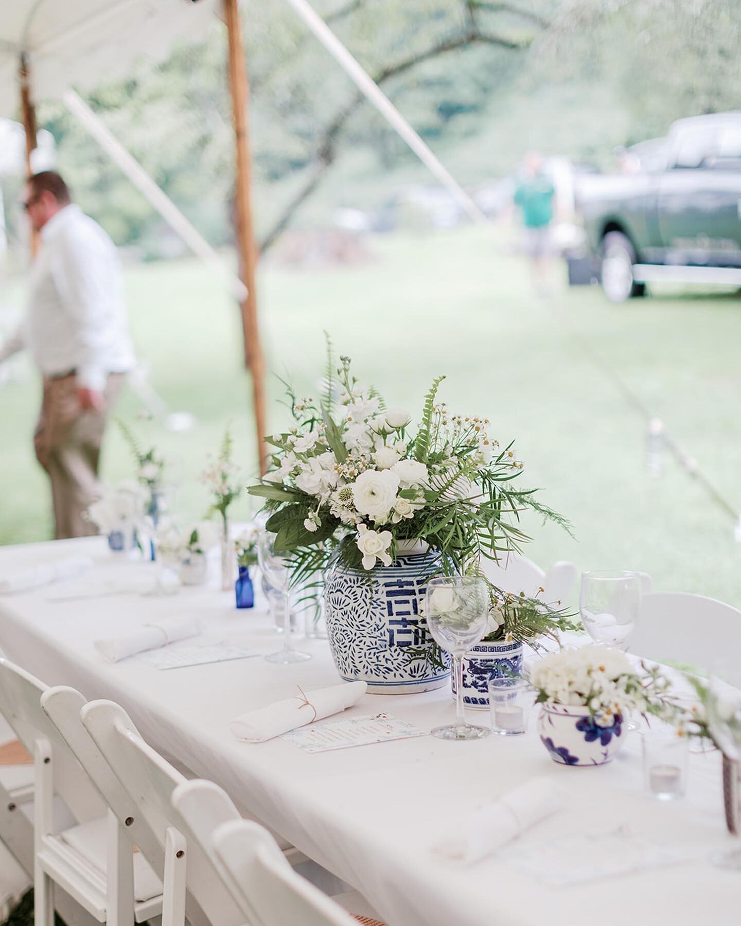 We loved being a part of this beautiful wedding for our friend @rubybridalboutique last summer! What a beautiful wedding day. We had the pleasure of designing in family chinoiserie vases from multiple generations! PC: @constance_schiano #floristlife 